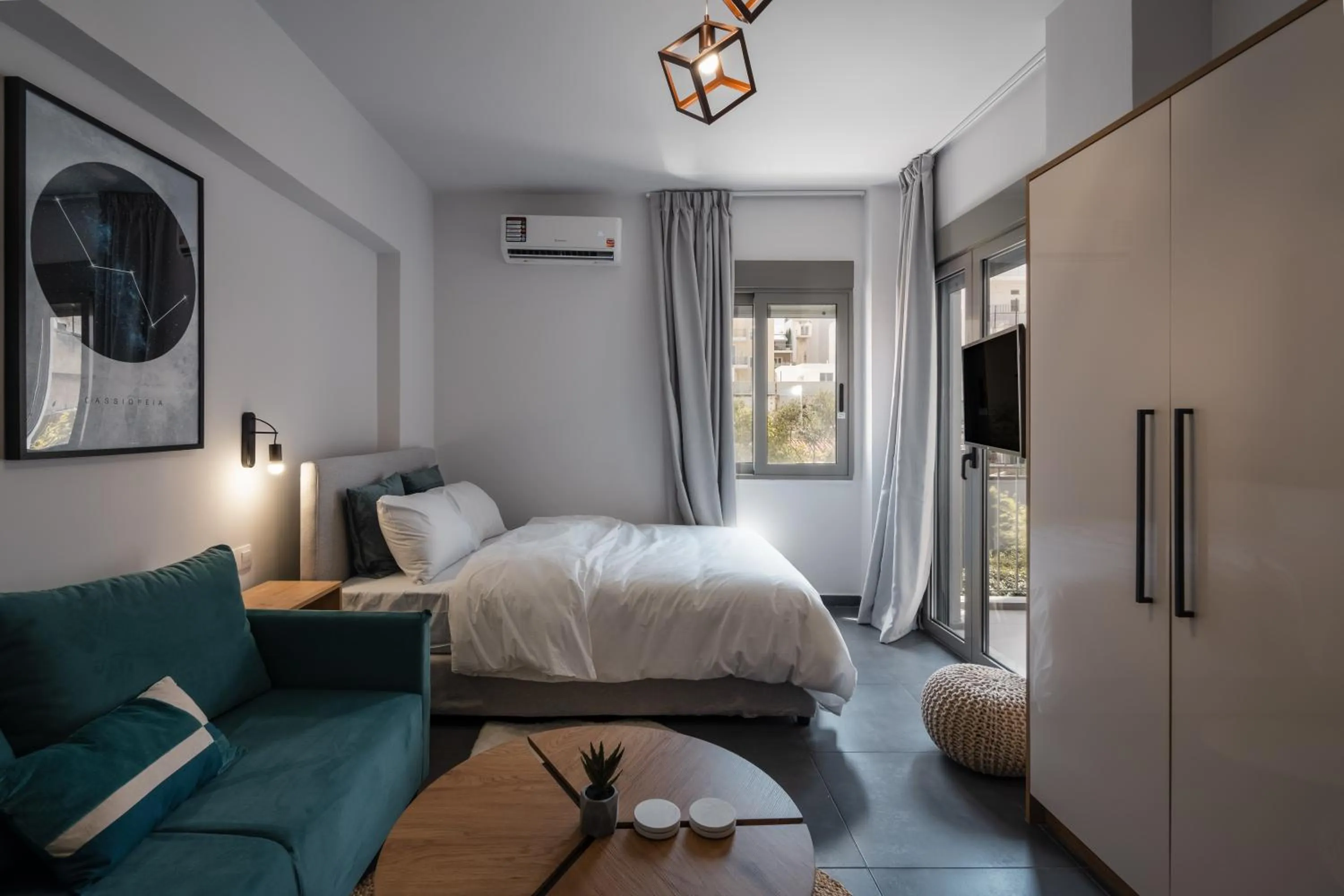 Bed in Starlight Residence