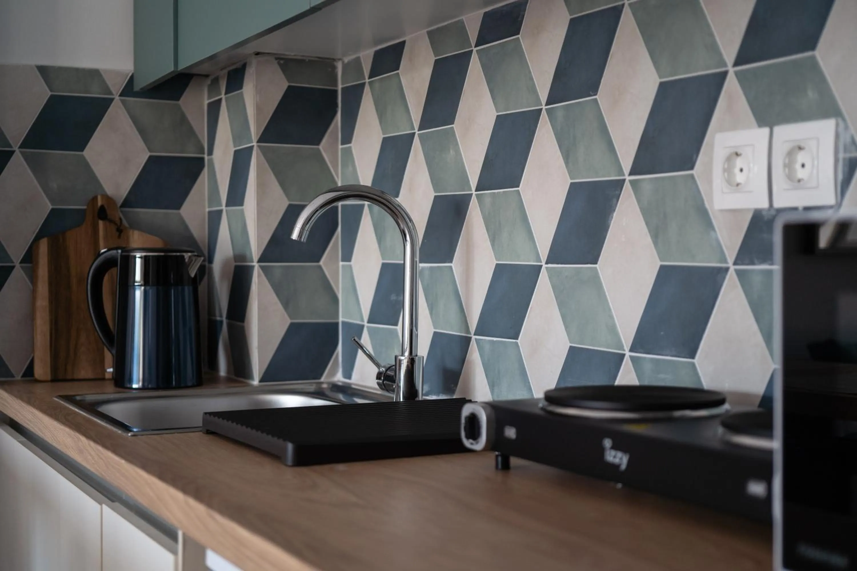 Coffee/tea facilities in Starlight Residence