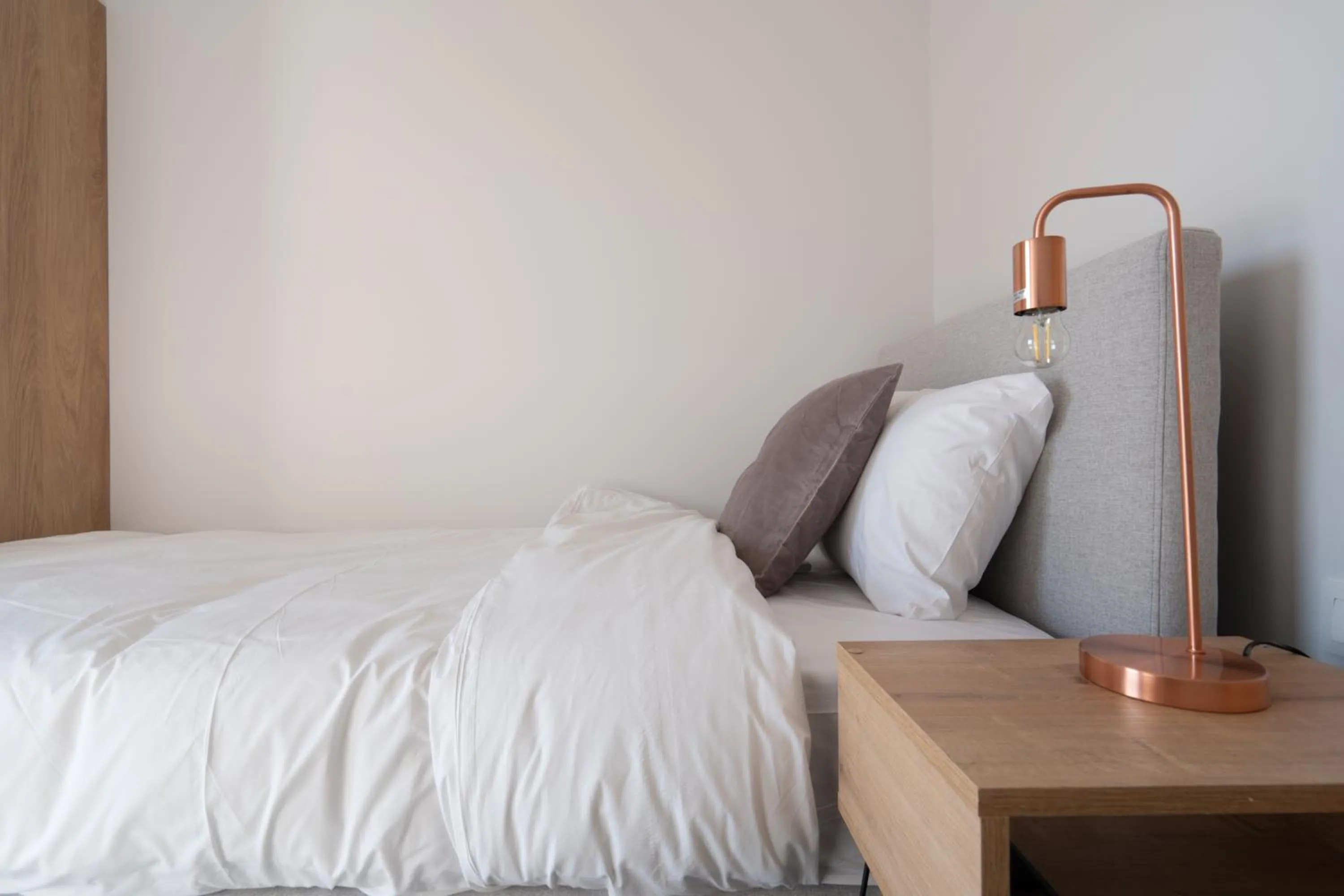 Bed in Starlight Residence