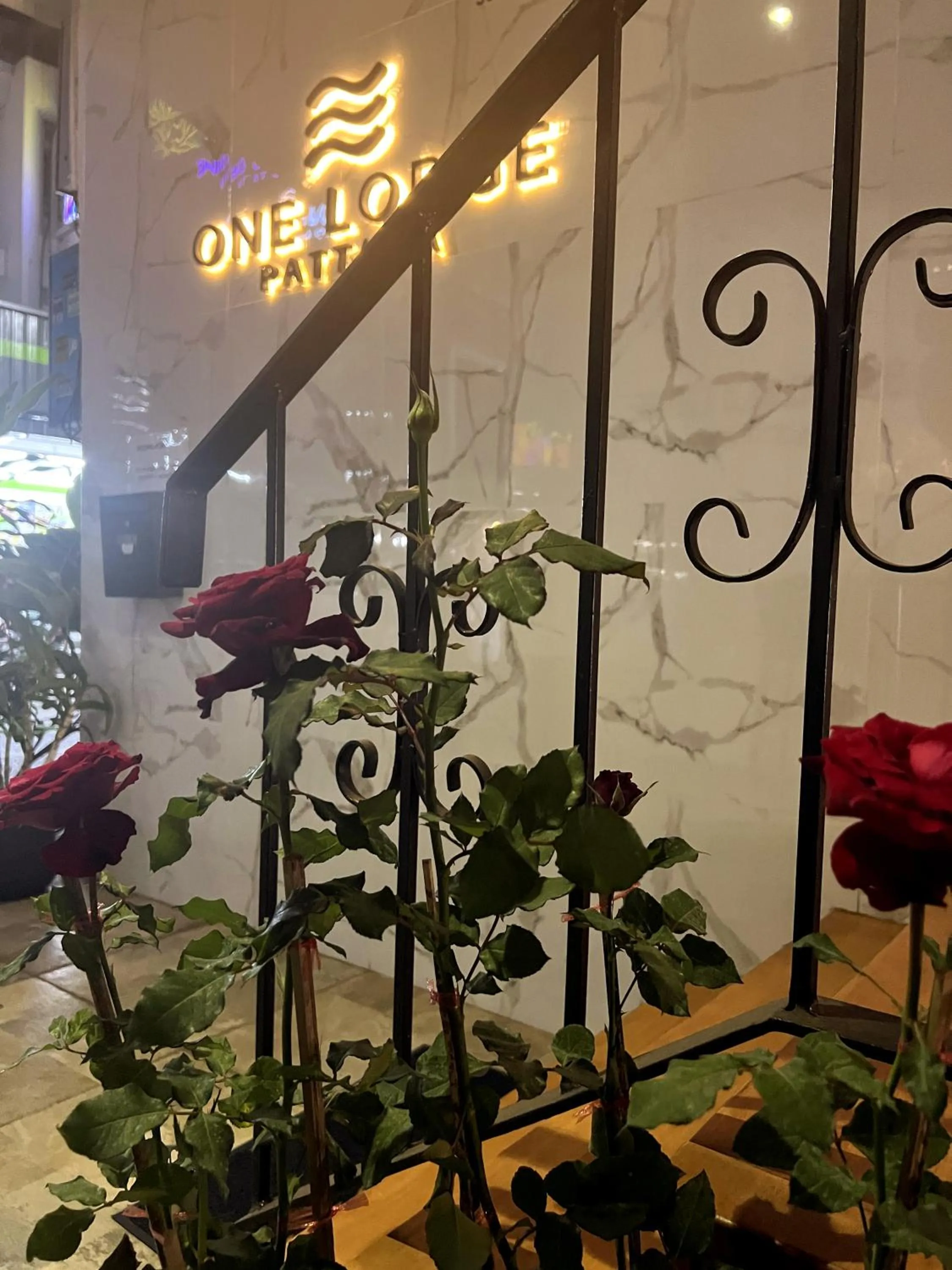 Property building in ONE LODGE Pattaya