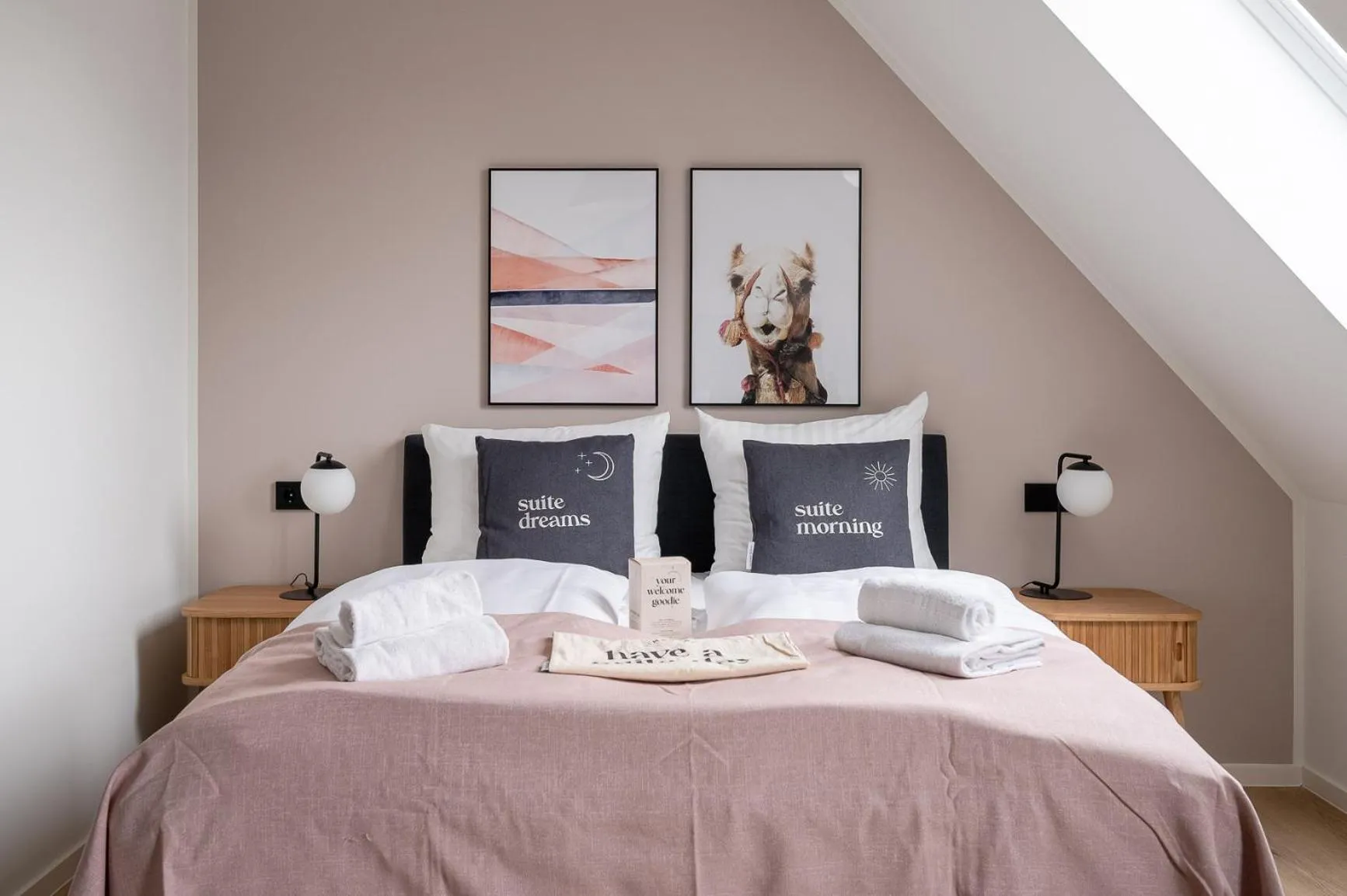 Bed in Limehome Stuttgart Elsenhansstr