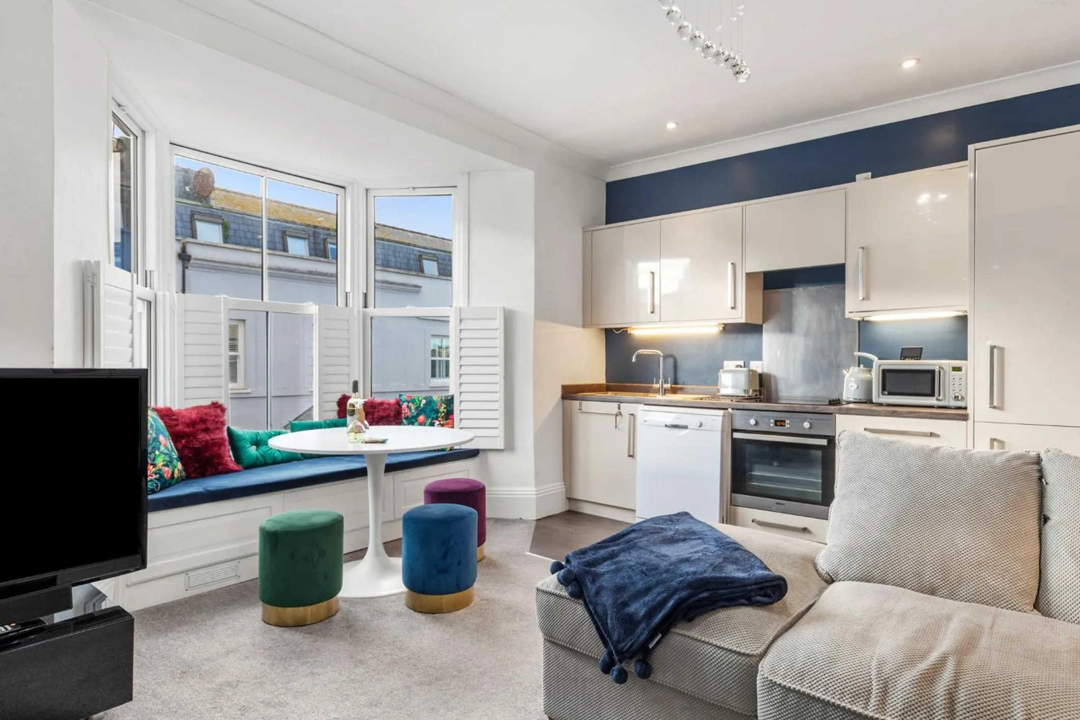Caldey Bay Apartment - Lovely Sea Views