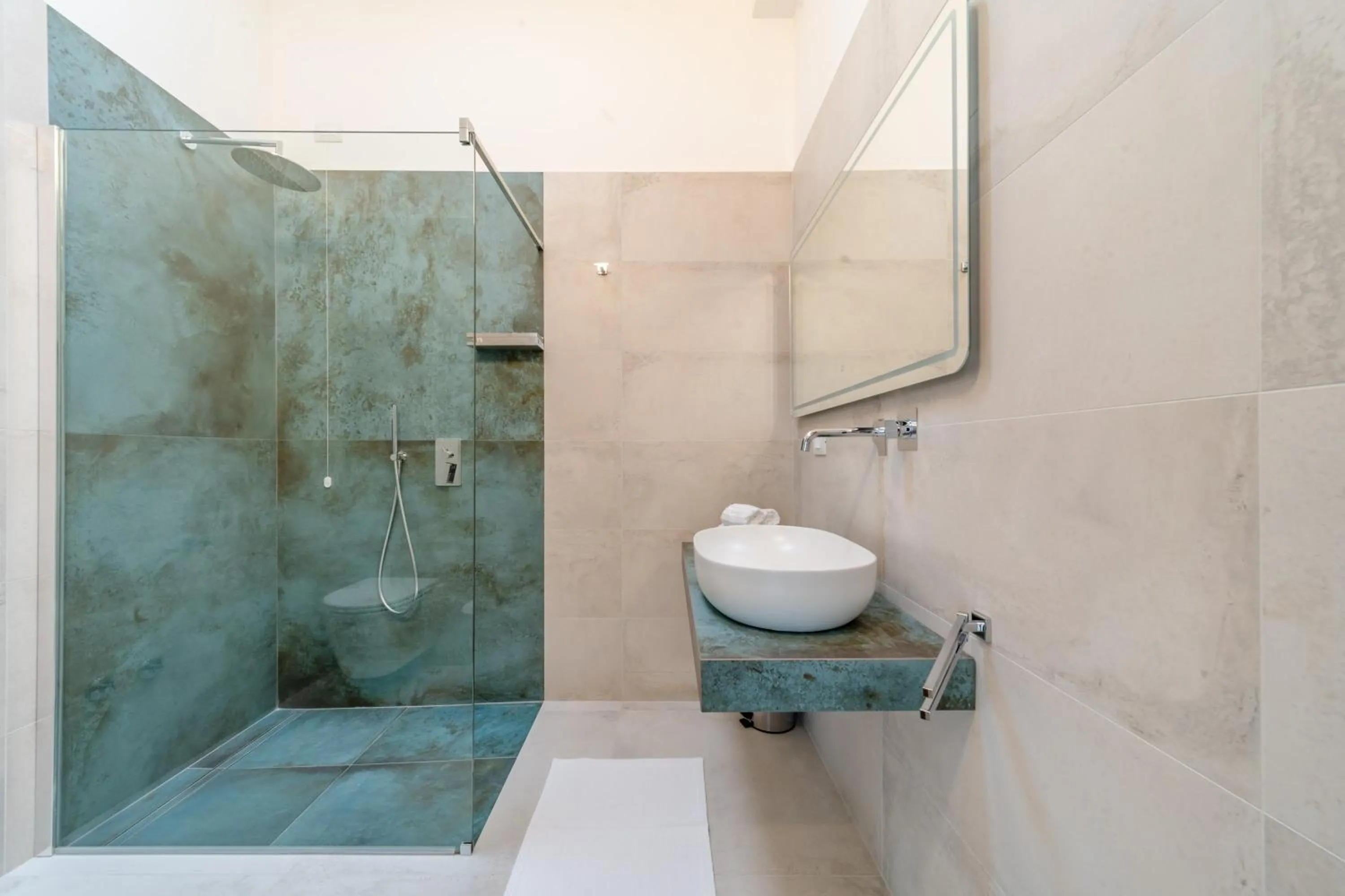 Shower in Sarmenti Agriresort