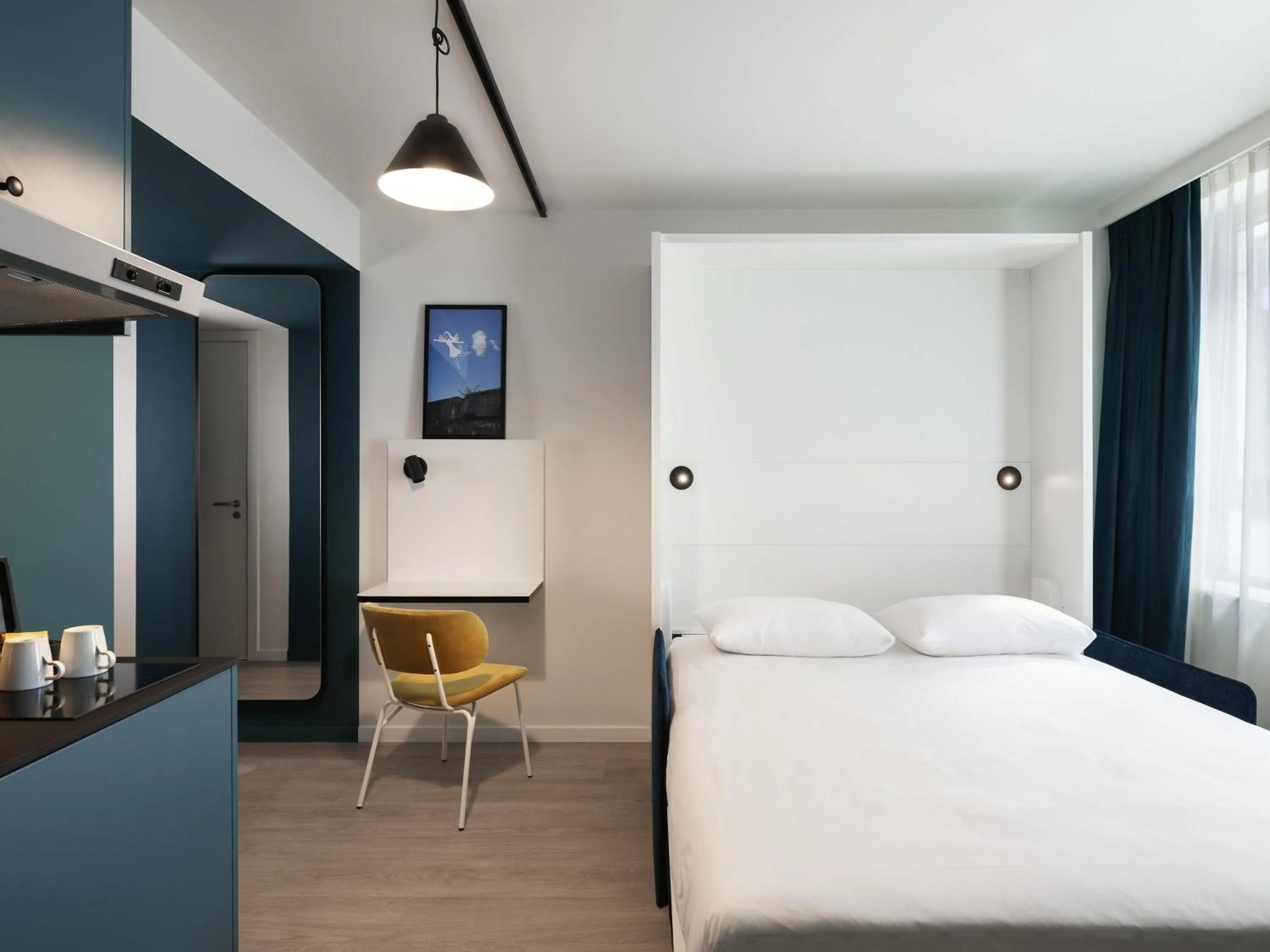 Bedroom, Bed in Adagio Access Gent Centrum Dampoort