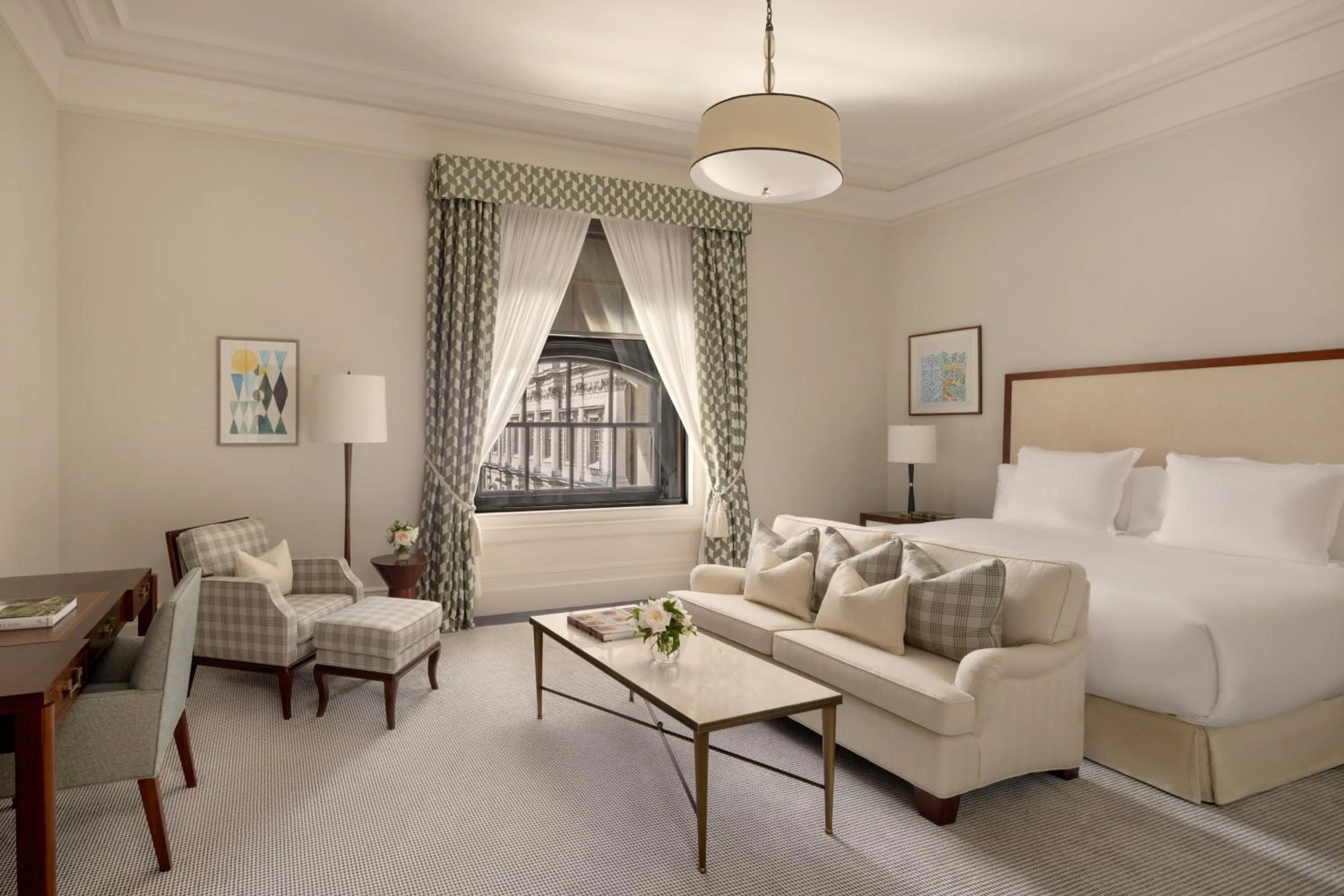 Bedroom, Bed in Raffles London at The OWO