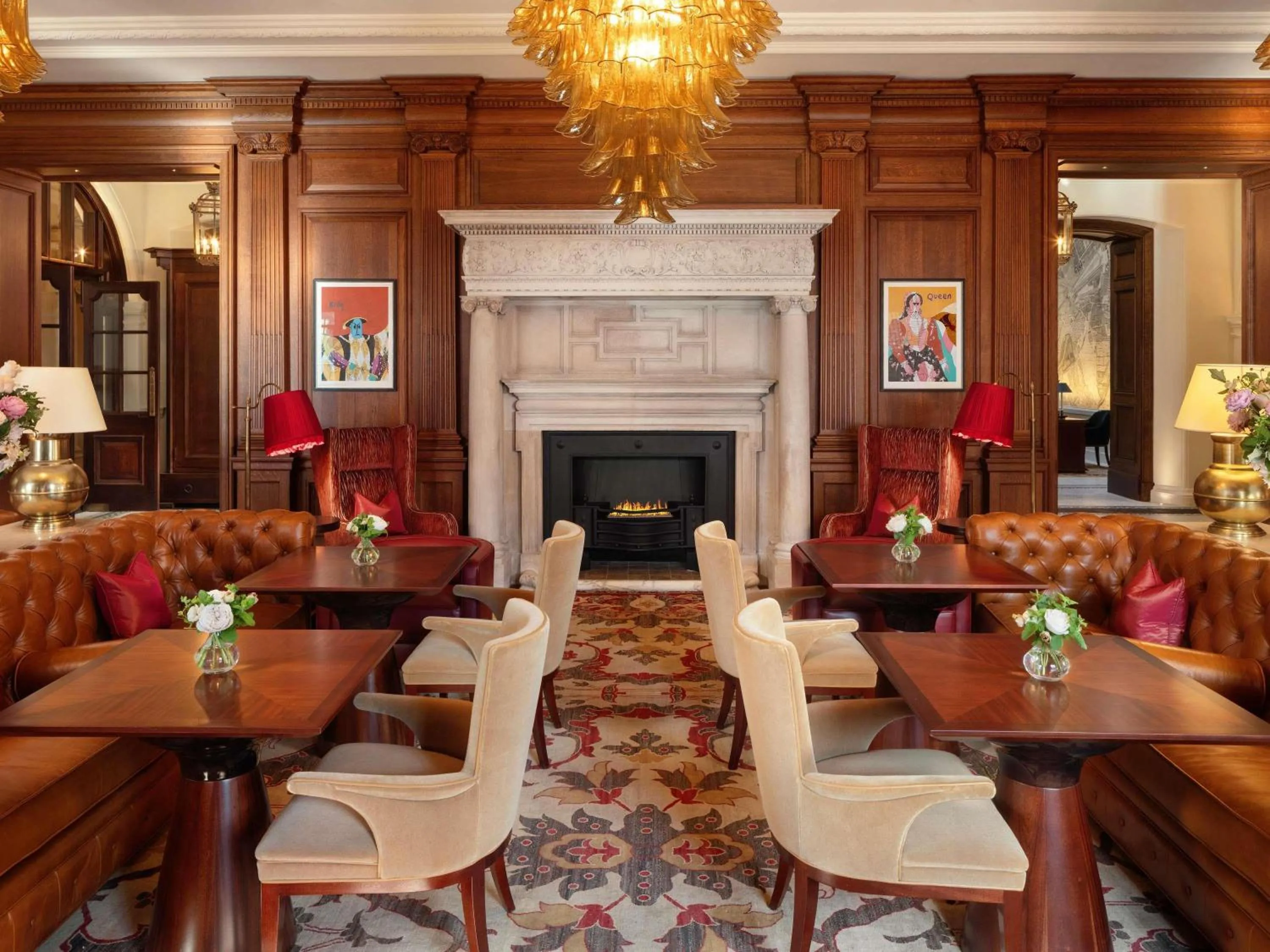 Restaurant/places to eat in Raffles London at The OWO