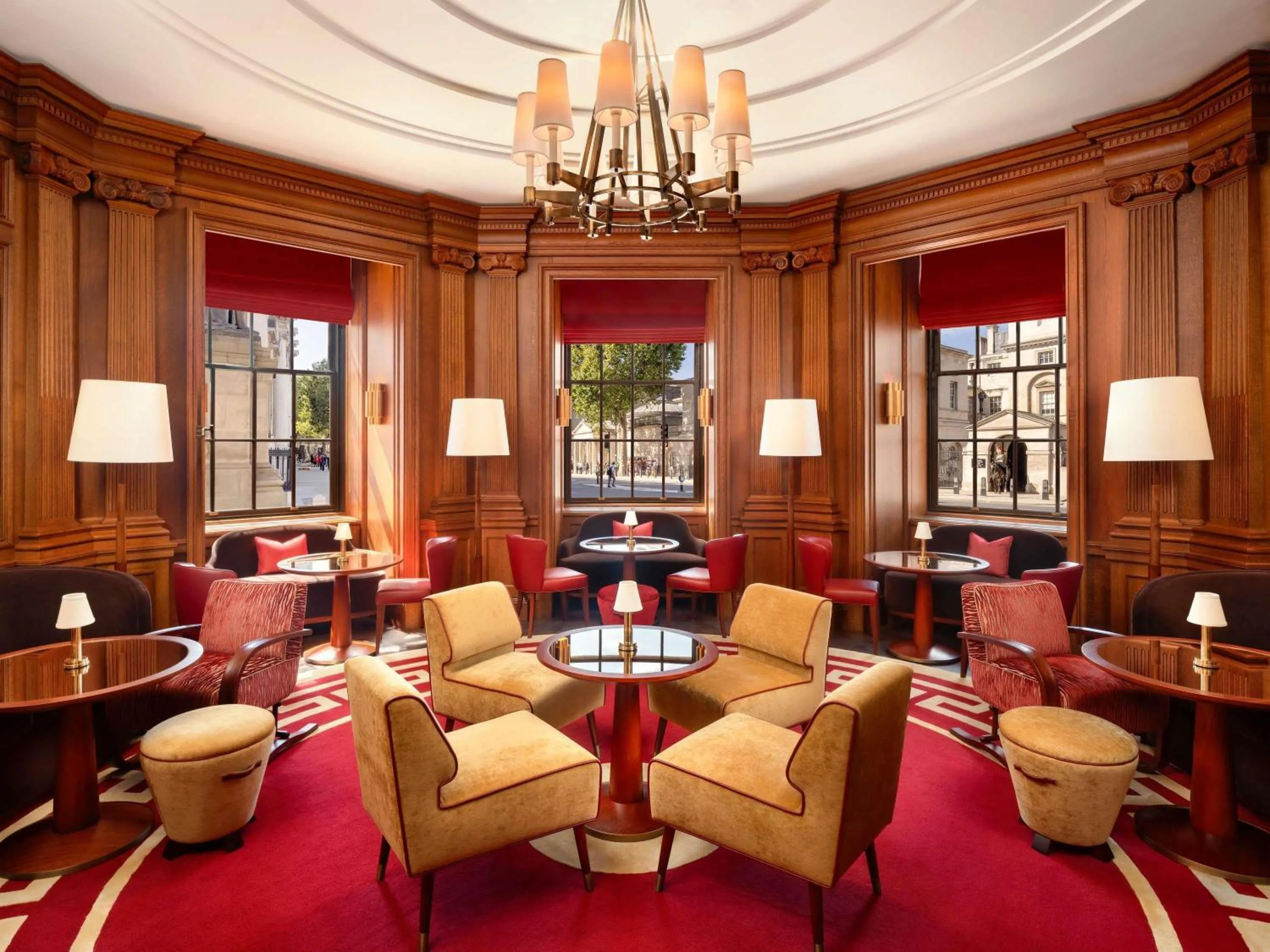 Lounge or bar in Raffles London at The OWO