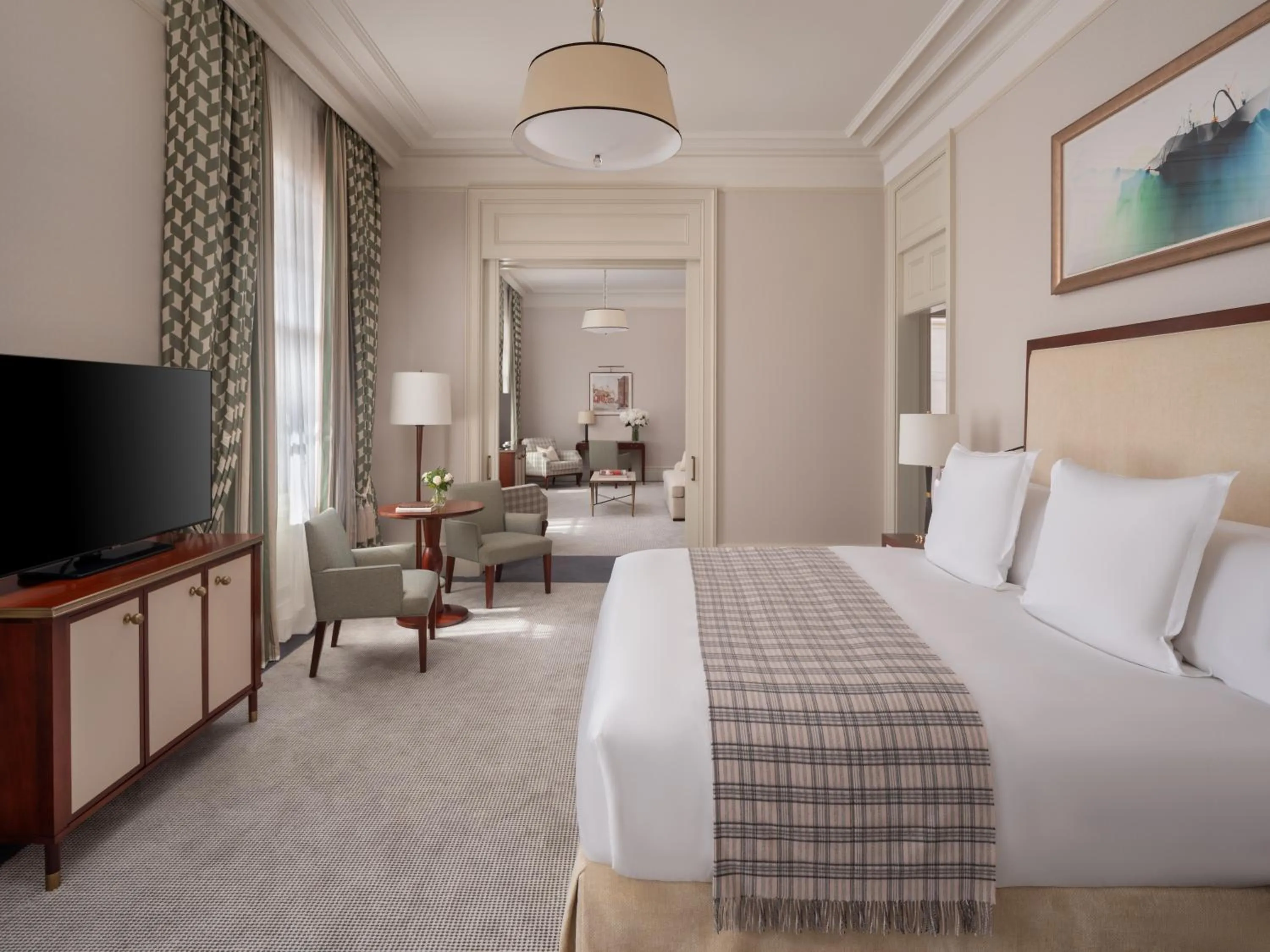 Bedroom, Bed in Raffles London at The OWO