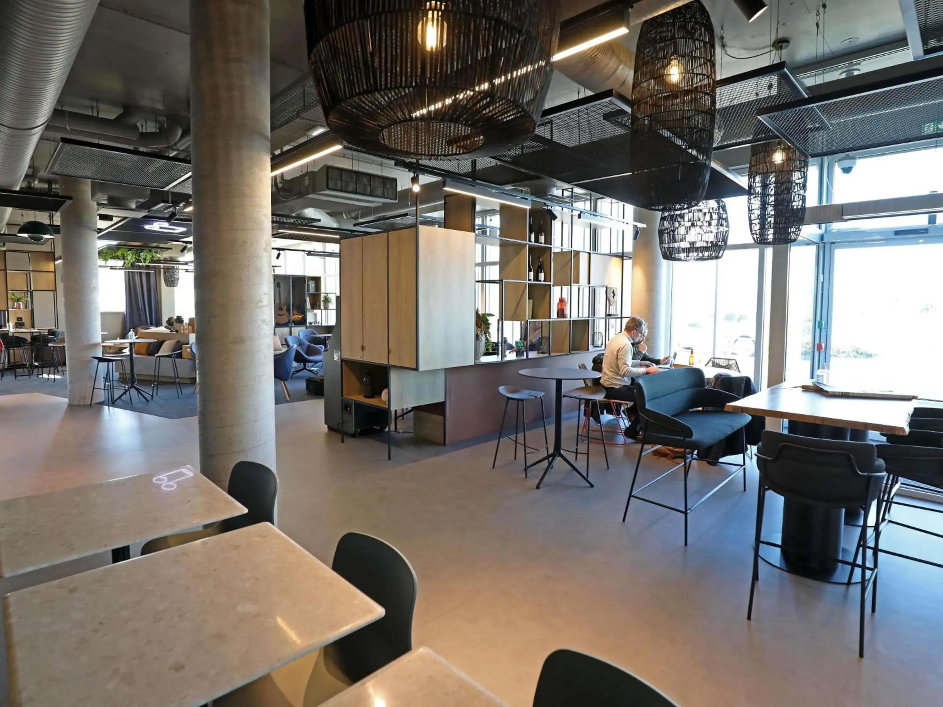 Property building in Ibis Bourgoin Jallieu Medipole Property building in Ibis Bourgoin Jallieu Medipole