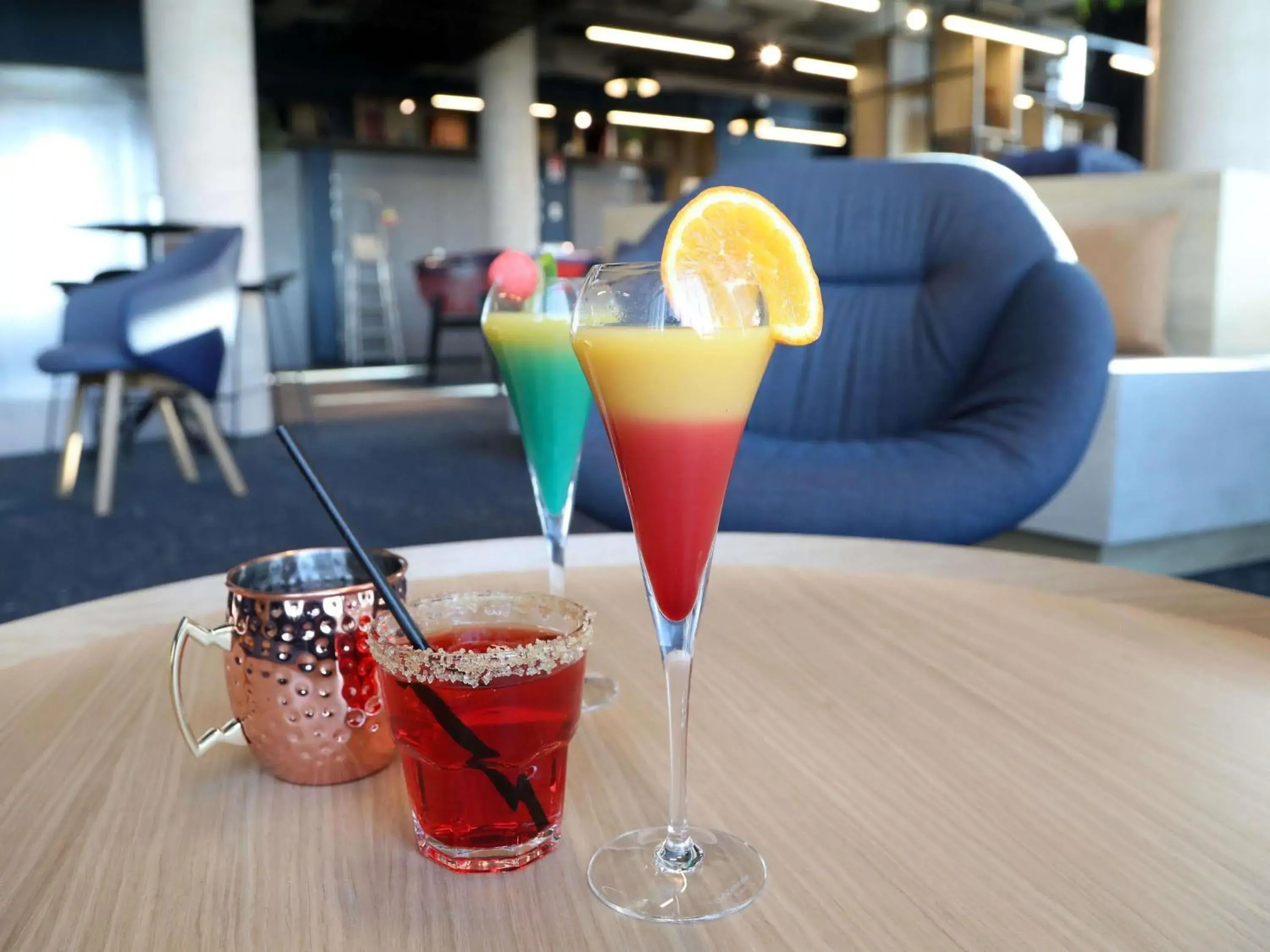 Lounge or bar in Ibis Bourgoin Jallieu Medipole Lounge or bar in Ibis Bourgoin Jallieu Medipole