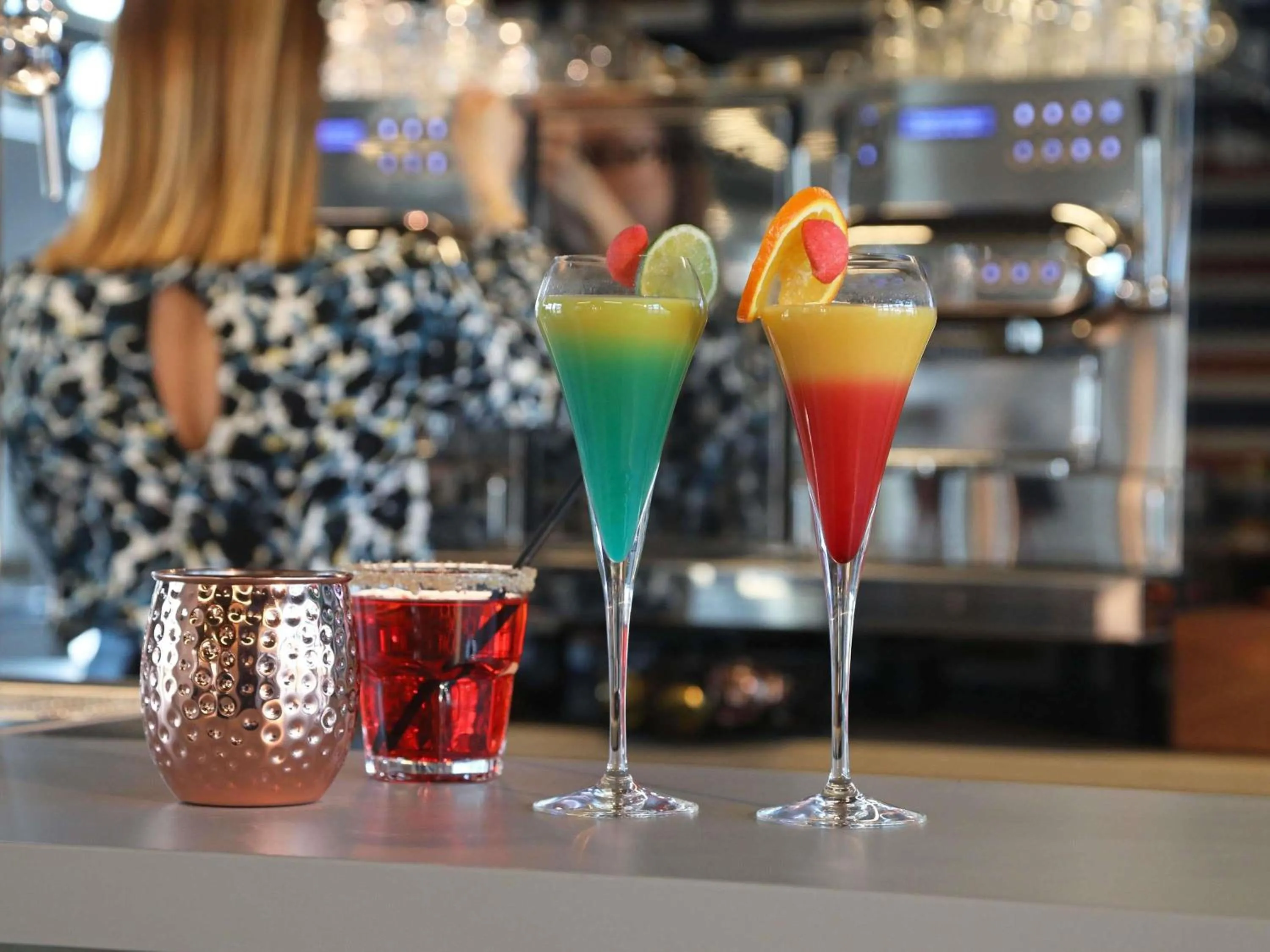 Lounge or bar in Ibis Bourgoin Jallieu Medipole