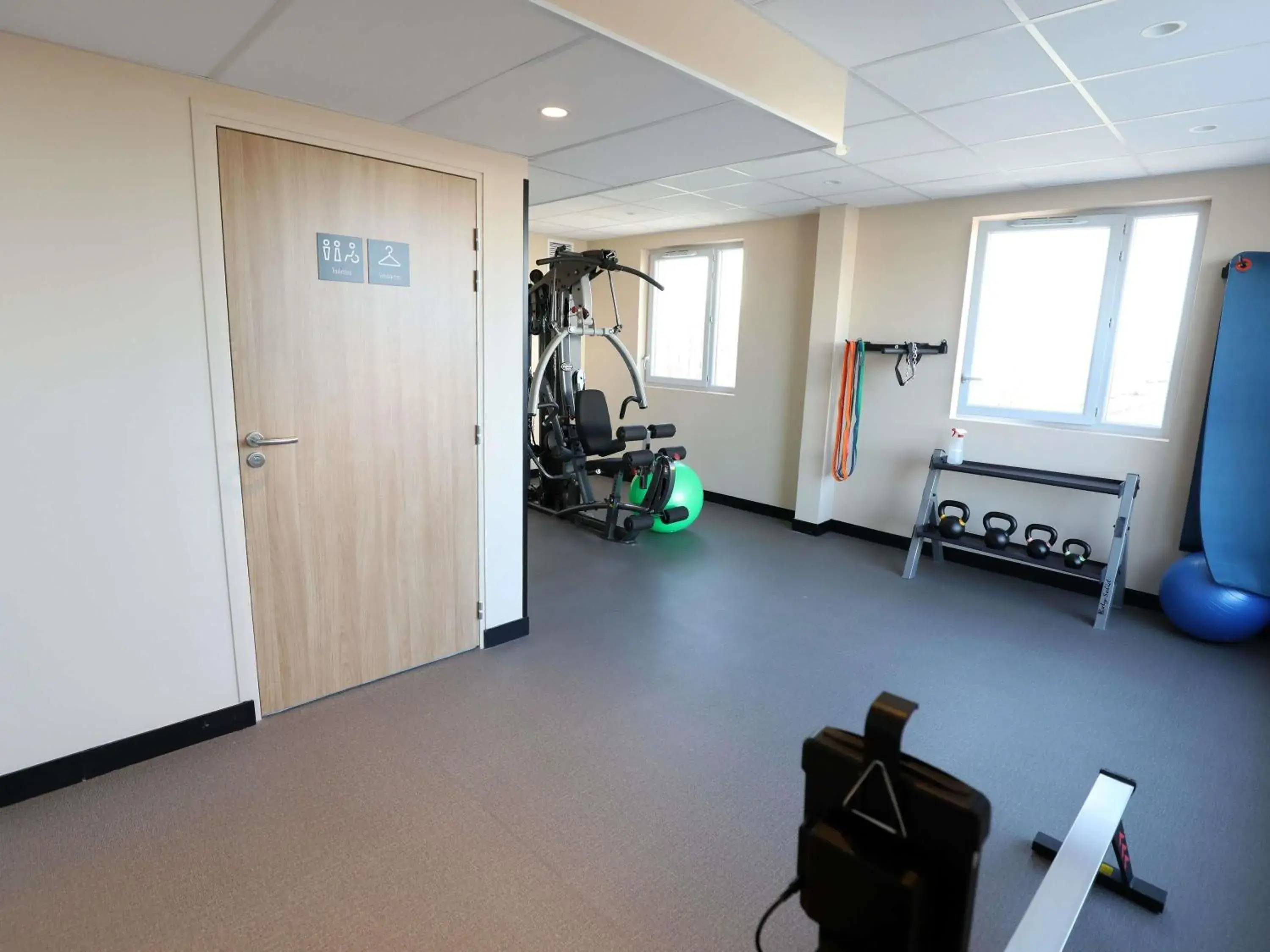 Fitness centre/facilities in Ibis Bourgoin Jallieu Medipole Fitness centre/facilities in Ibis Bourgoin Jallieu Medipole