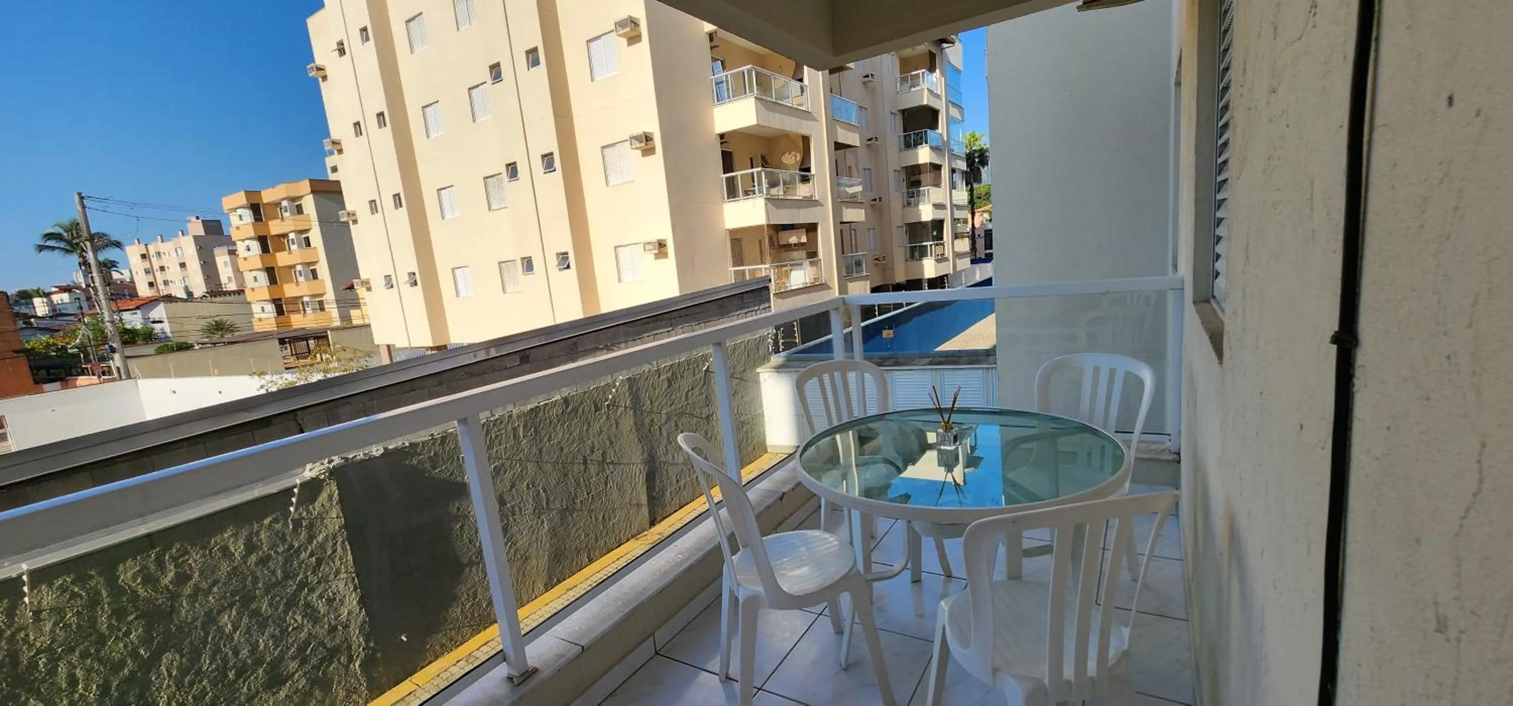 Balcony/Terrace in Novo, Iluminado 3 Quartos Piscina Garagem