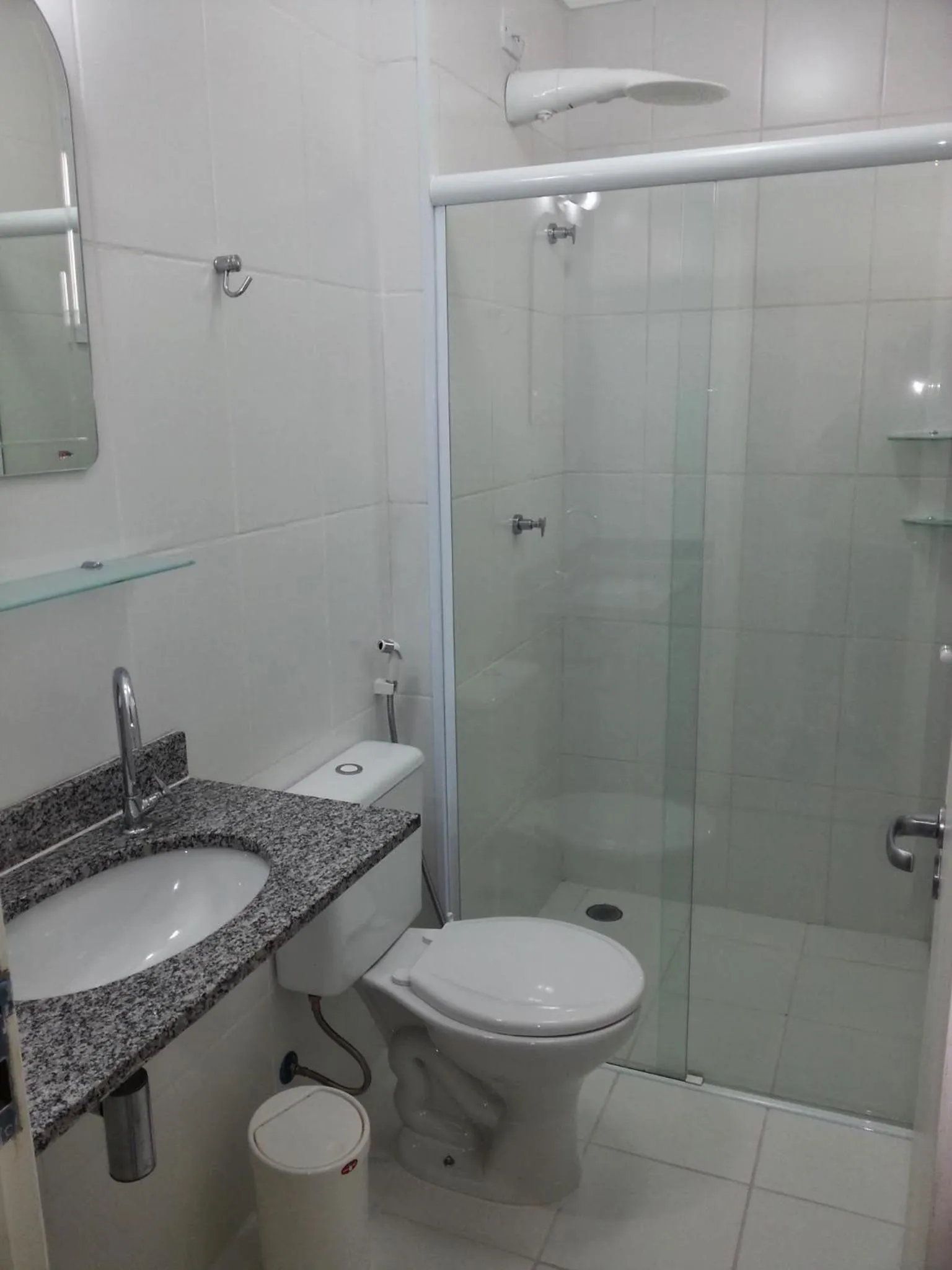 Shower in Novo, Iluminado 3 Quartos Piscina Garagem