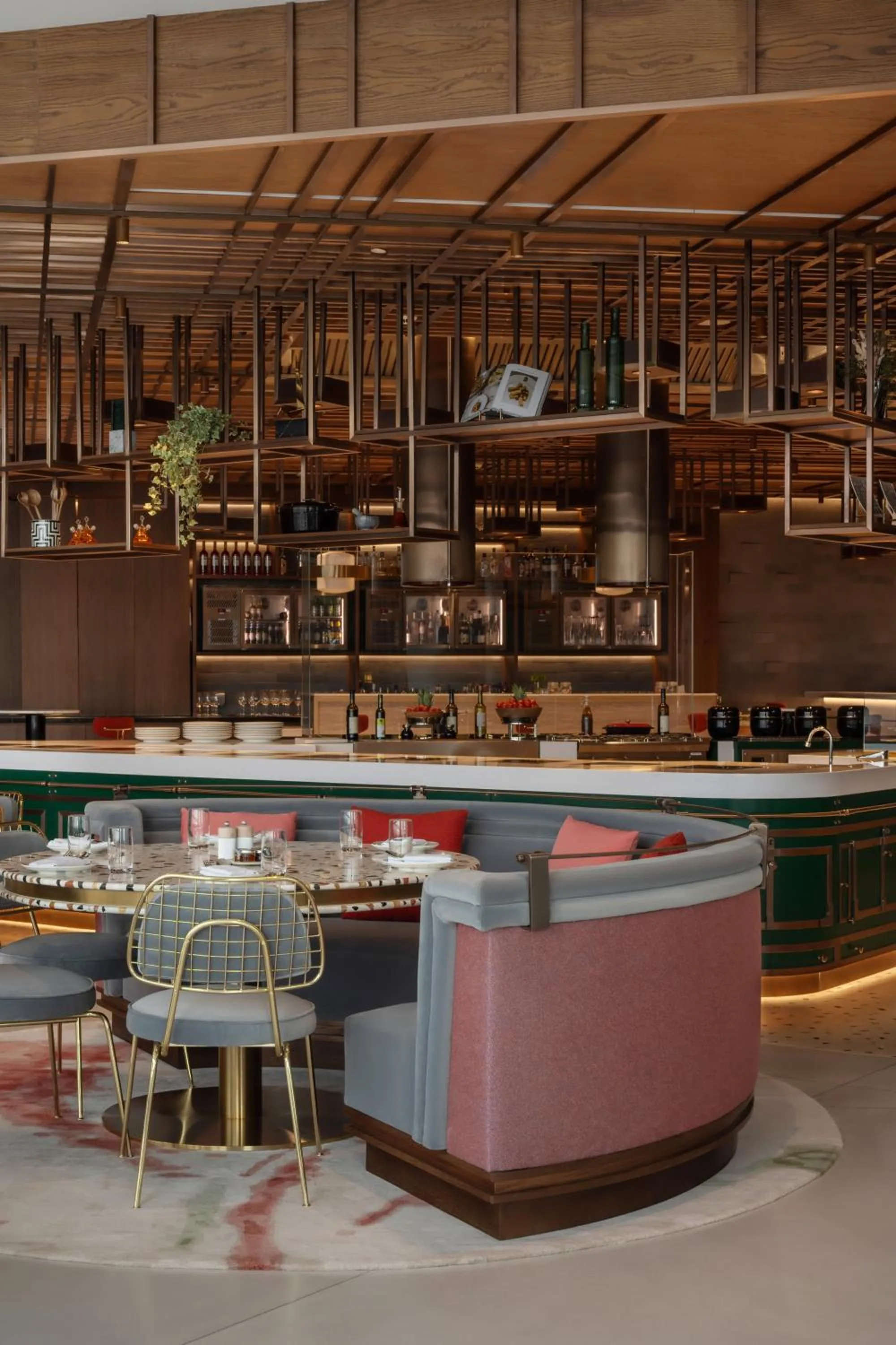 Restaurant/places to eat in SO/ Uptown Dubai