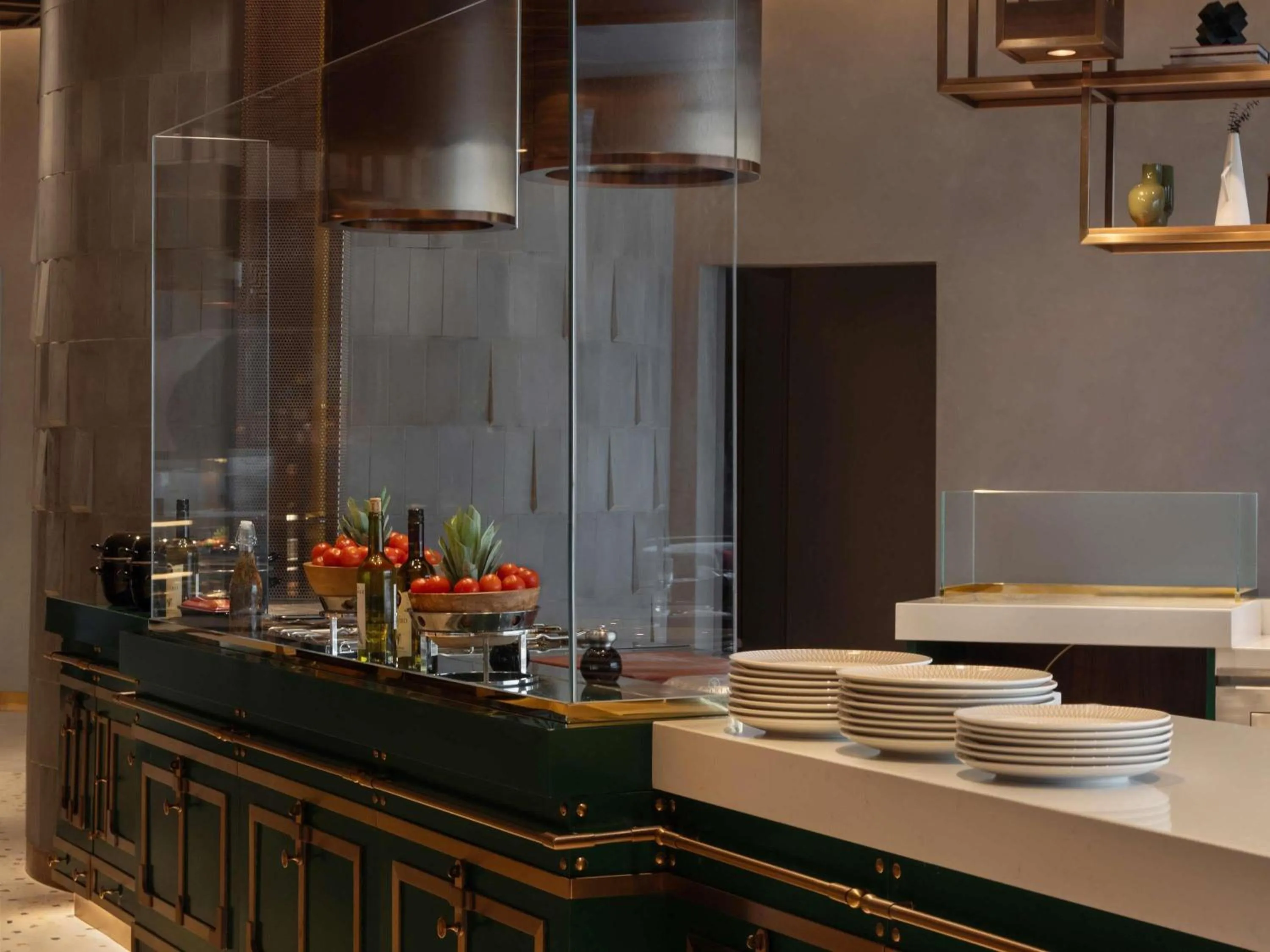 Restaurant/places to eat in SO/ Uptown Dubai