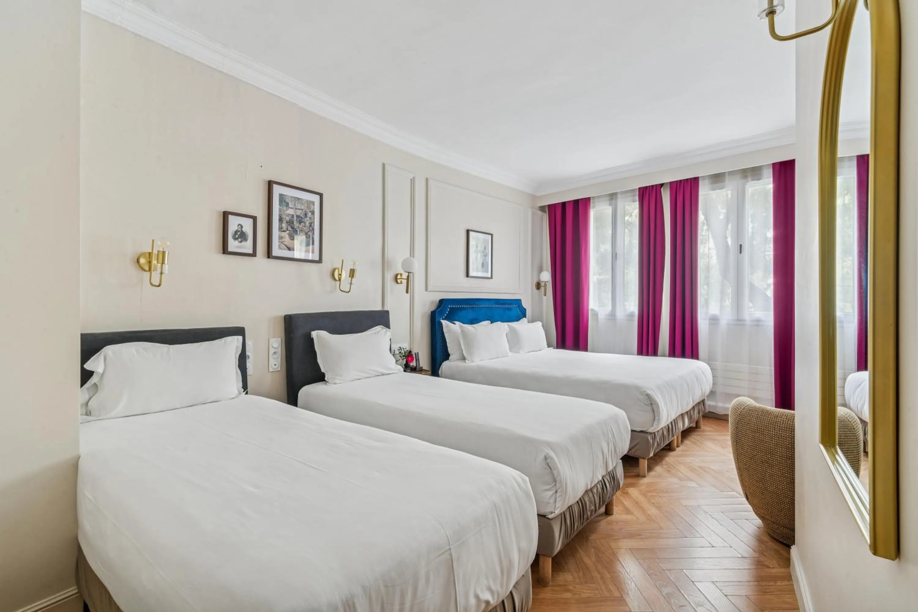 Bed in Hotel Le Clery