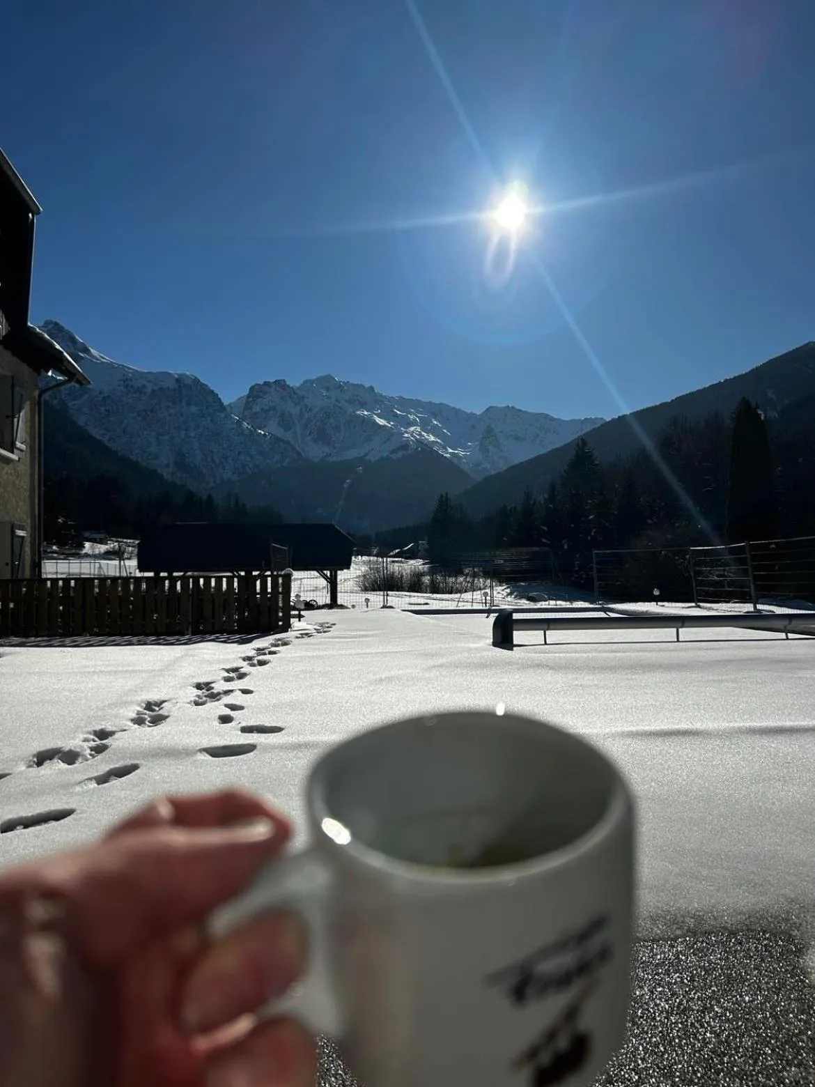 Property building in Hôtel Restaurant Le Madame