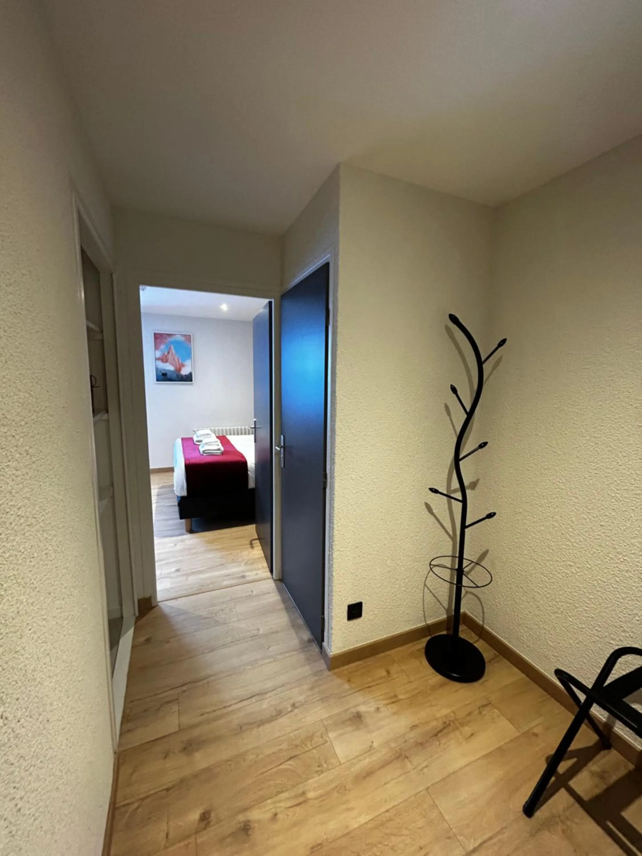 Bedroom, Bed in Hôtel Restaurant Le Madame