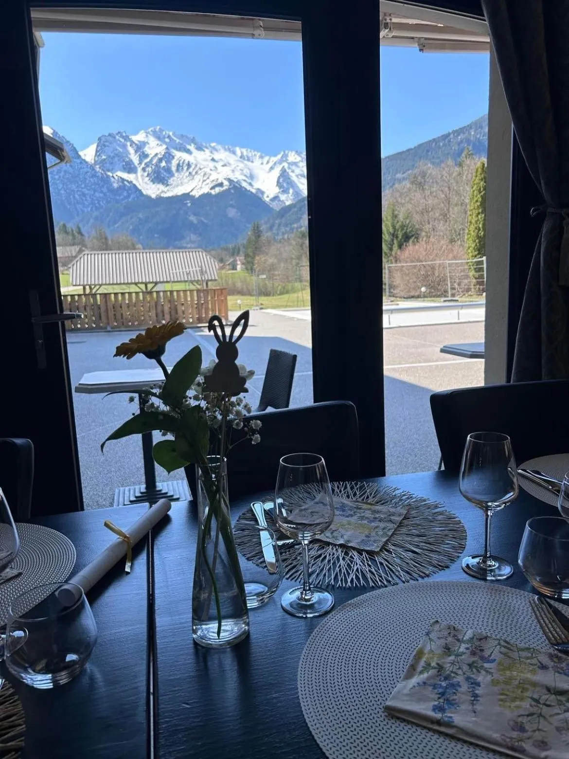 Restaurant/places to eat in Hôtel Restaurant Le Madame