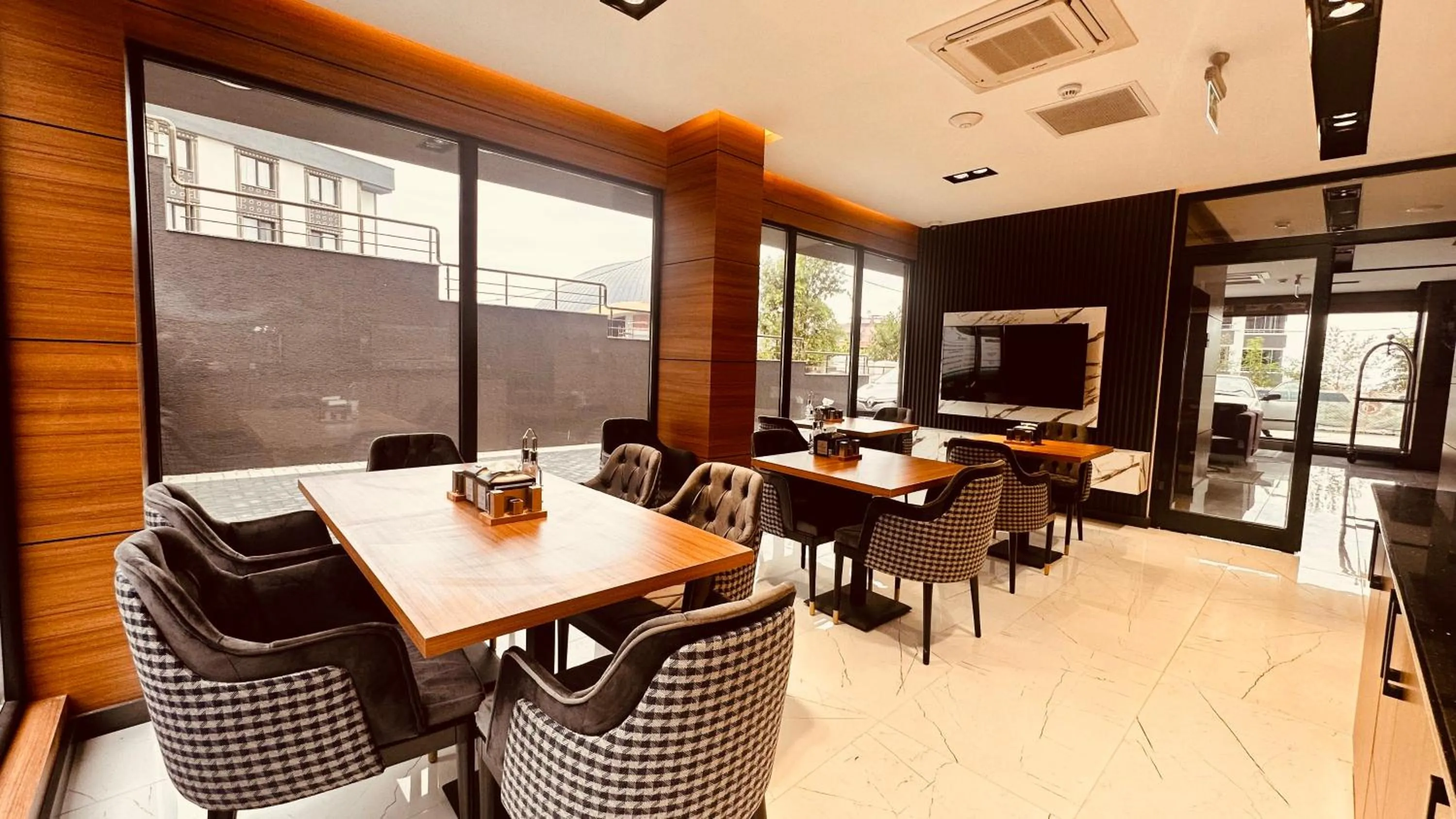 Restaurant/places to eat in Golden Inn Airport - TRABZON