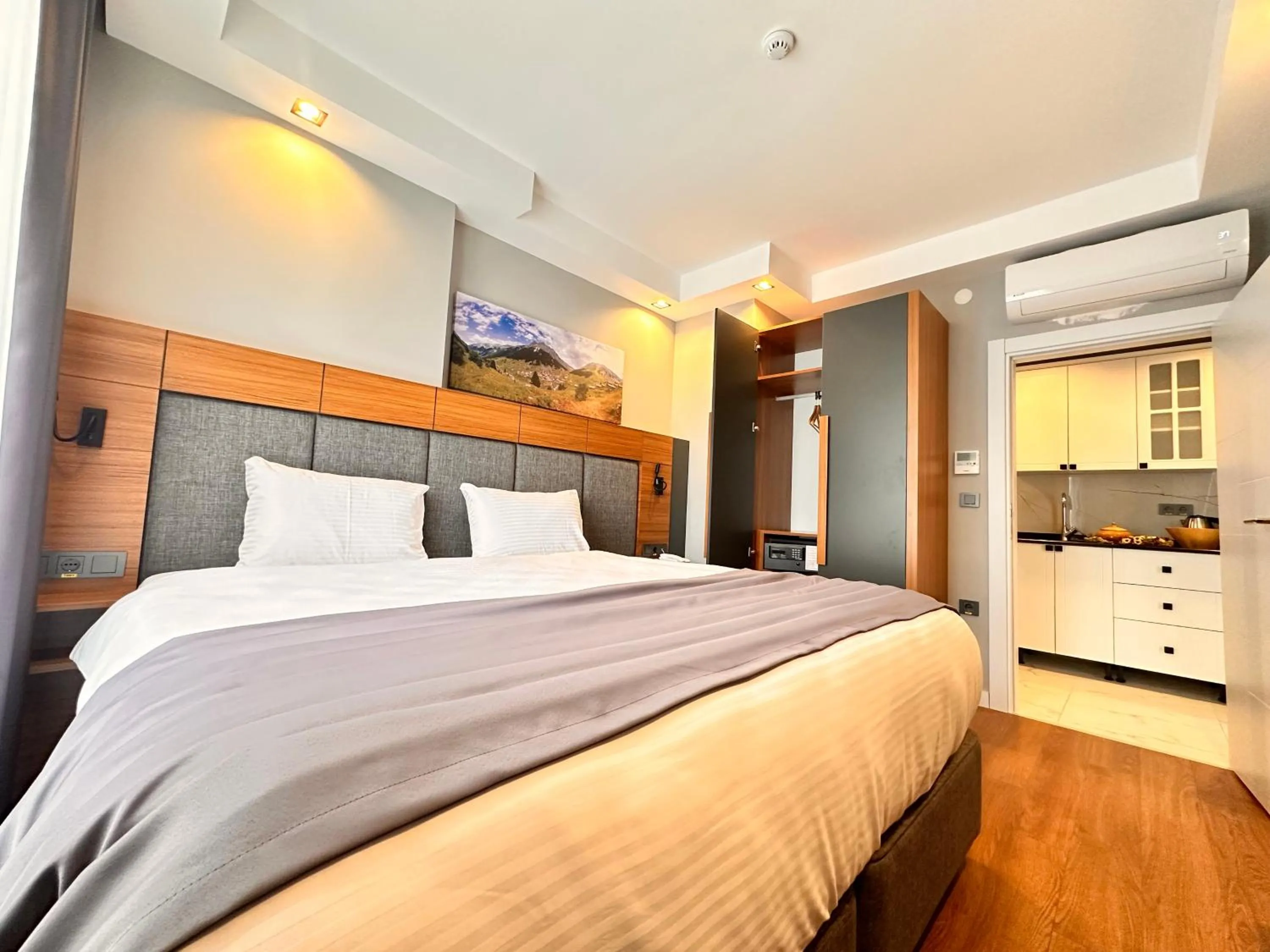 Bed in Golden Inn Airport - TRABZON