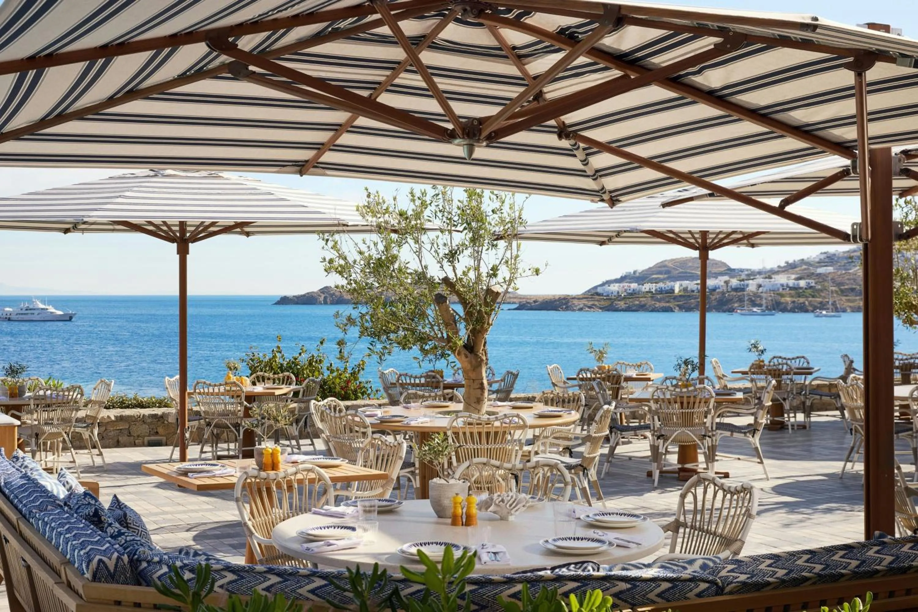 Restaurant/places to eat in Santa Marina, A Luxury Collection Resort, Mykonos