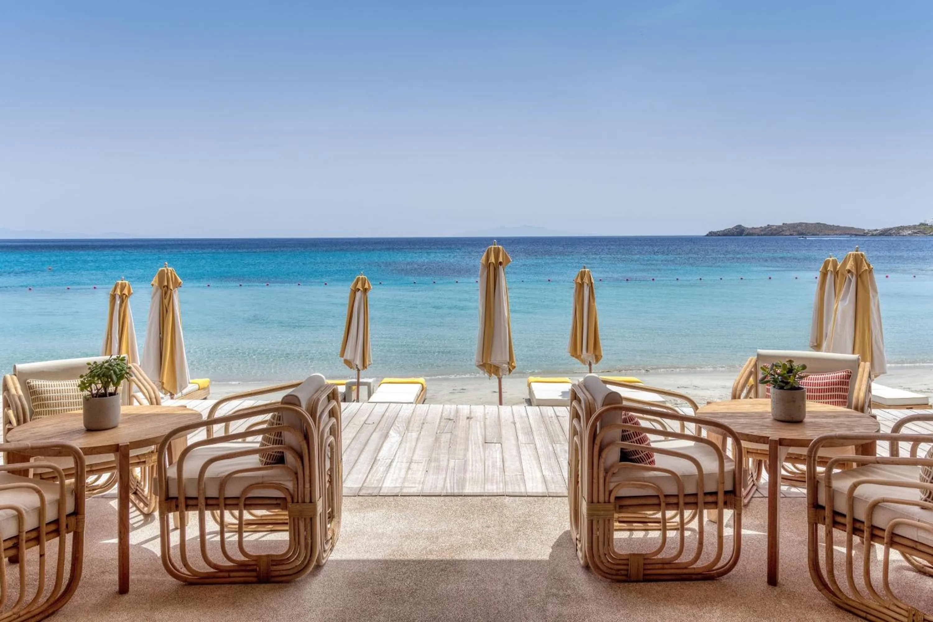 Beach in Santa Marina, A Luxury Collection Resort, Mykonos