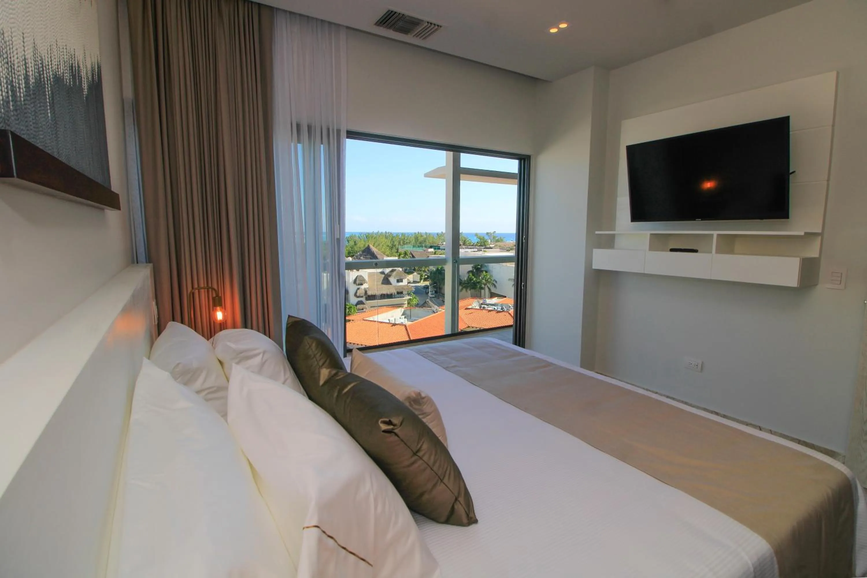 TV and multimedia, Bed in Singular Dream Vacation Rentals