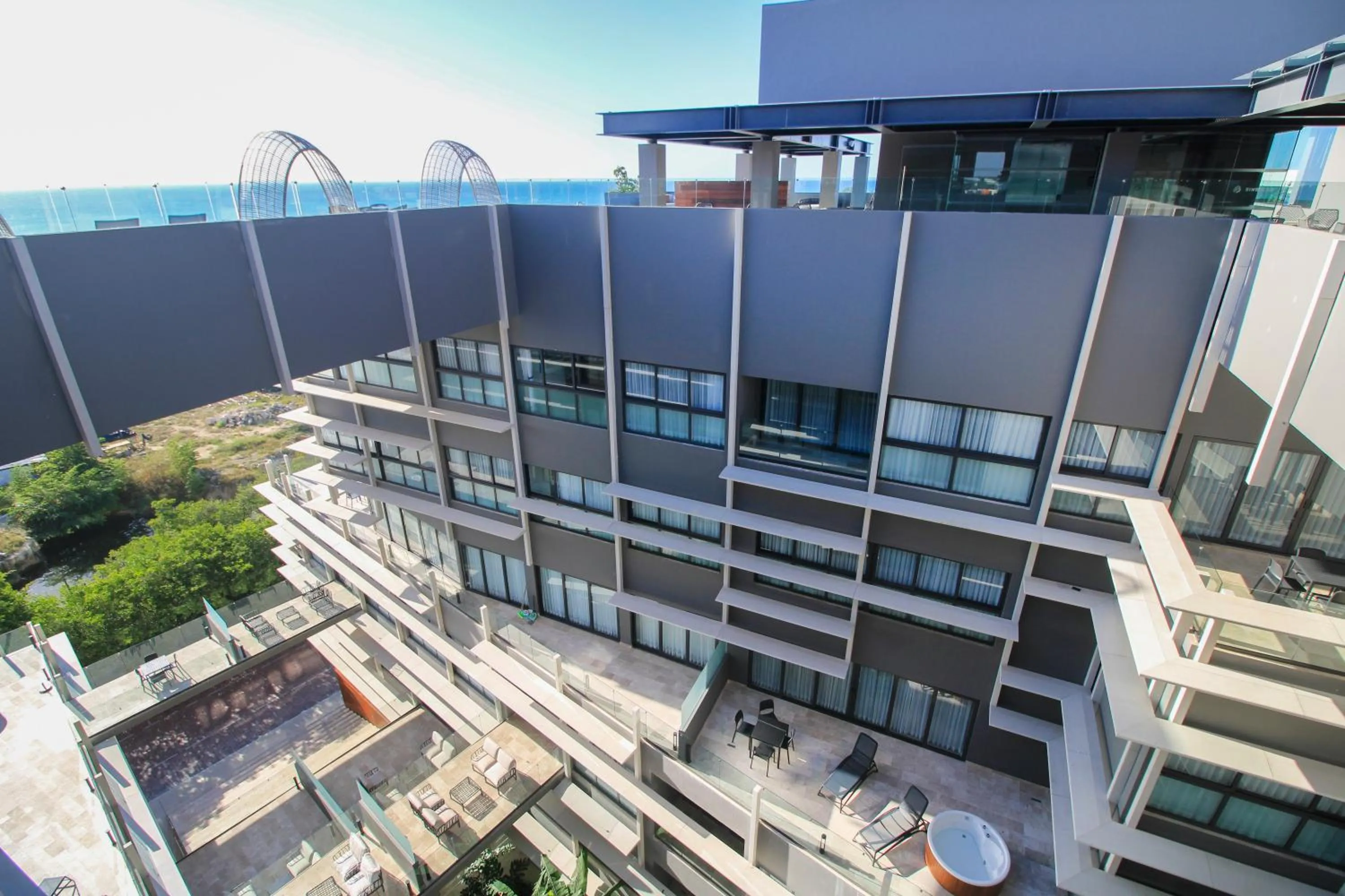 Property building in Singular Dream Vacation Rentals