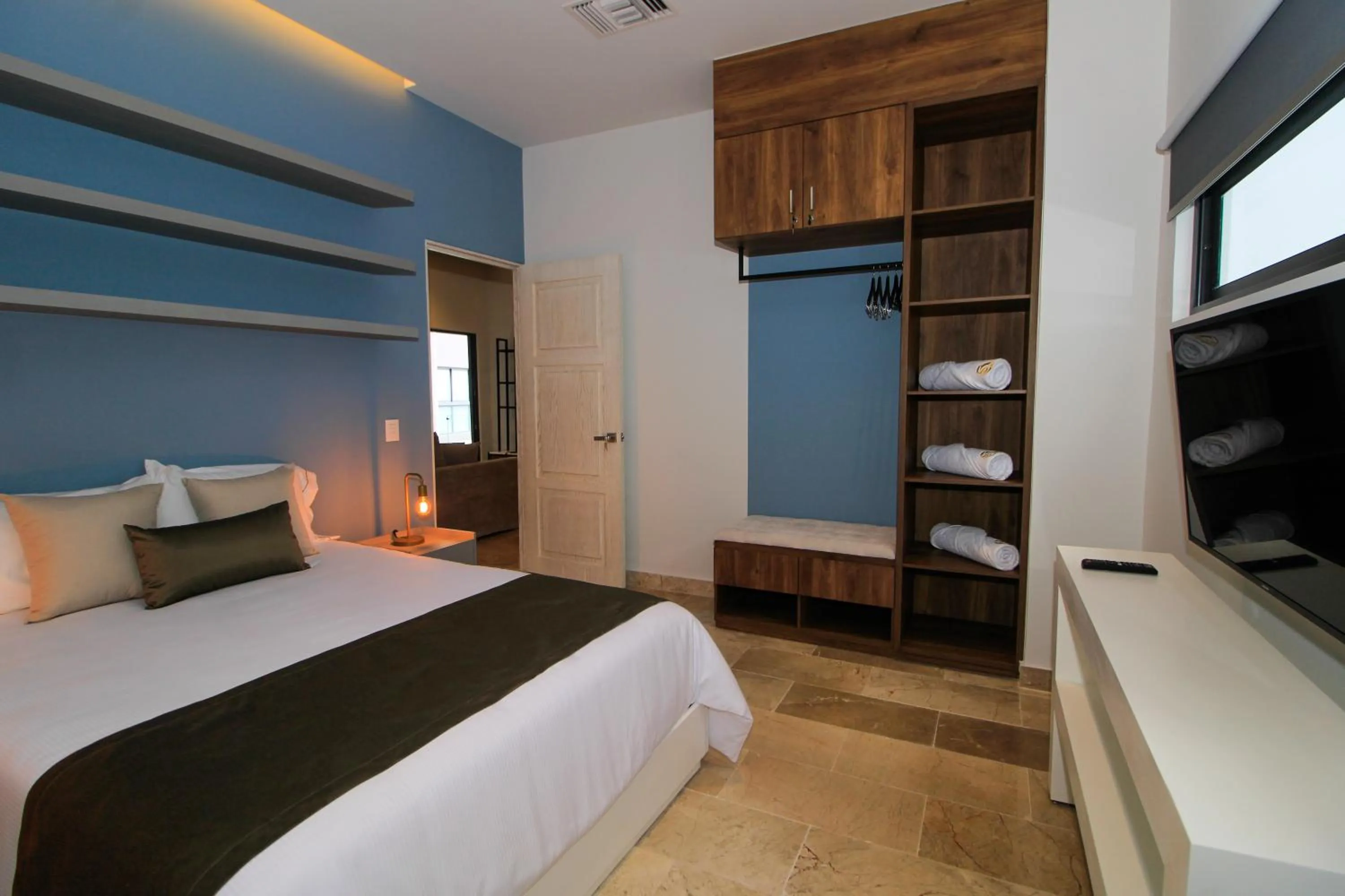 Bedroom, Bed in Singular Dream Vacation Rentals