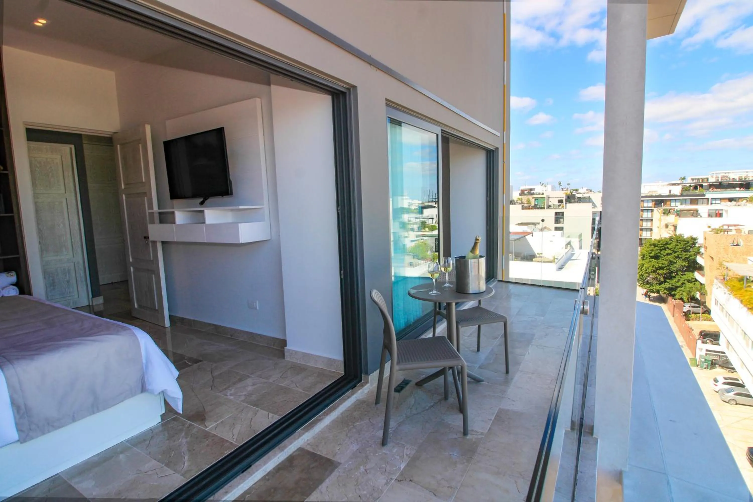 TV and multimedia, Bed in Singular Dream Vacation Rentals