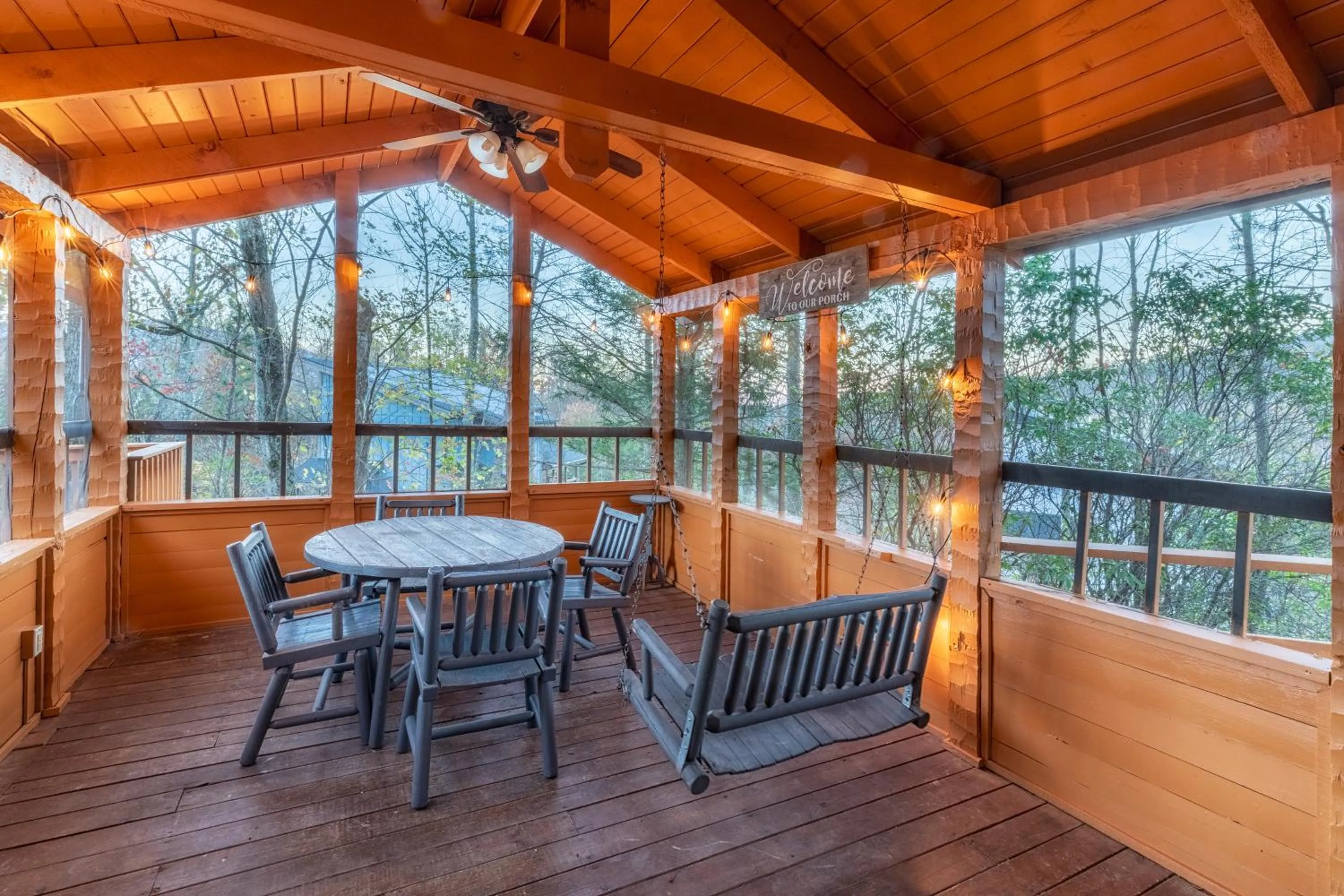 Patio in Real Log Cabin With Amazing Views, Hot Tub, Sauna, Games