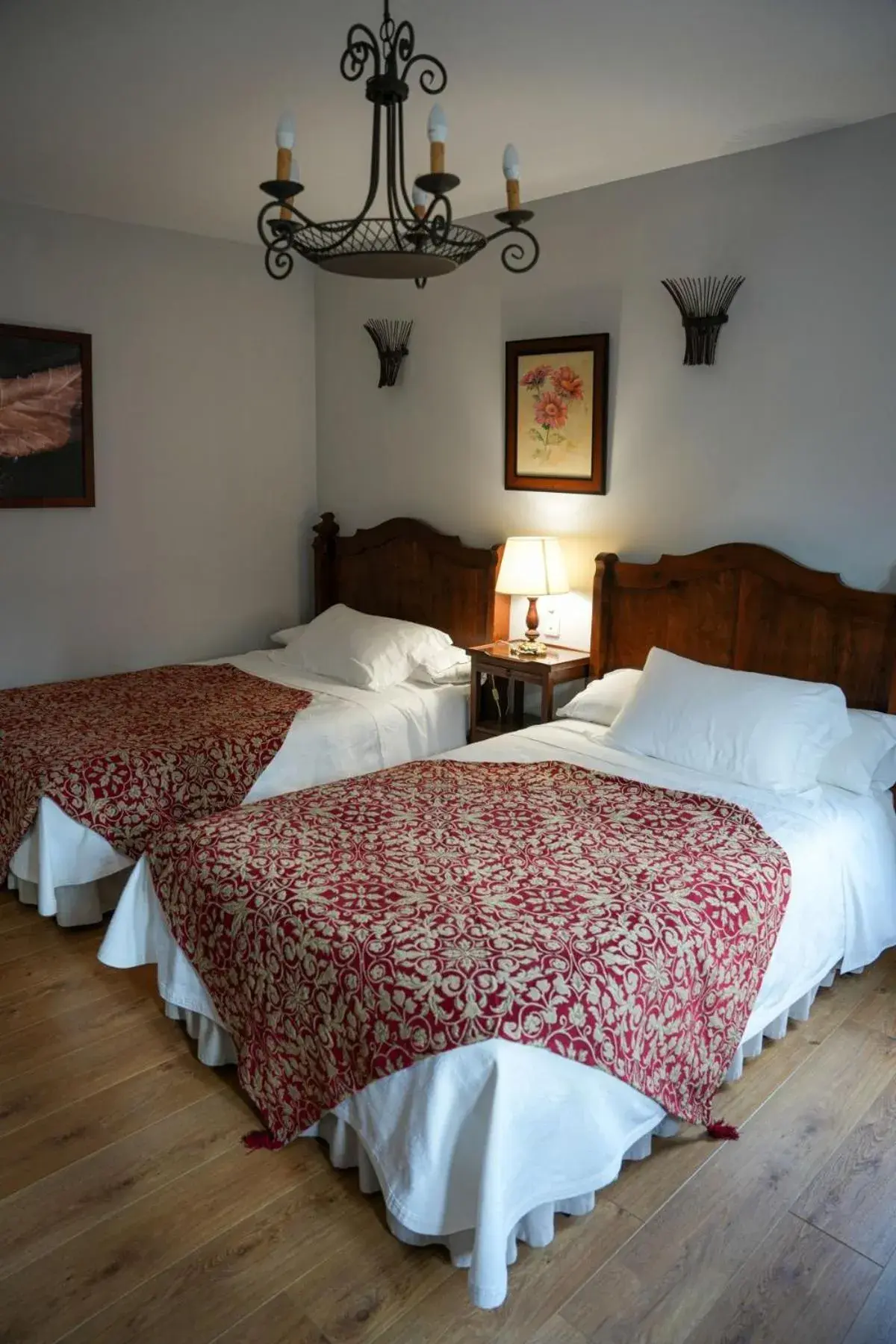 Superior Double Room in Hotel Rústico Fonteverde Superior Double Room in Hotel Rústico Fonteverde