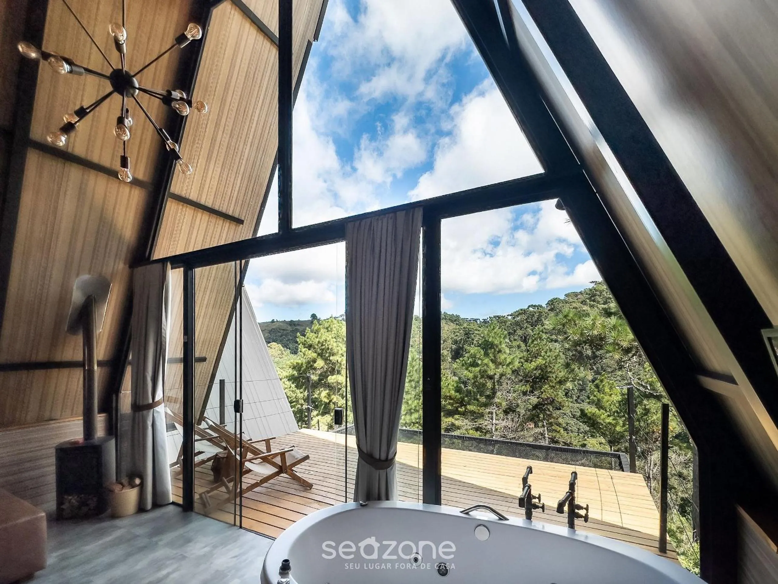 Balcony/Terrace in Chales Naturale - Campos do Jordão - CNA