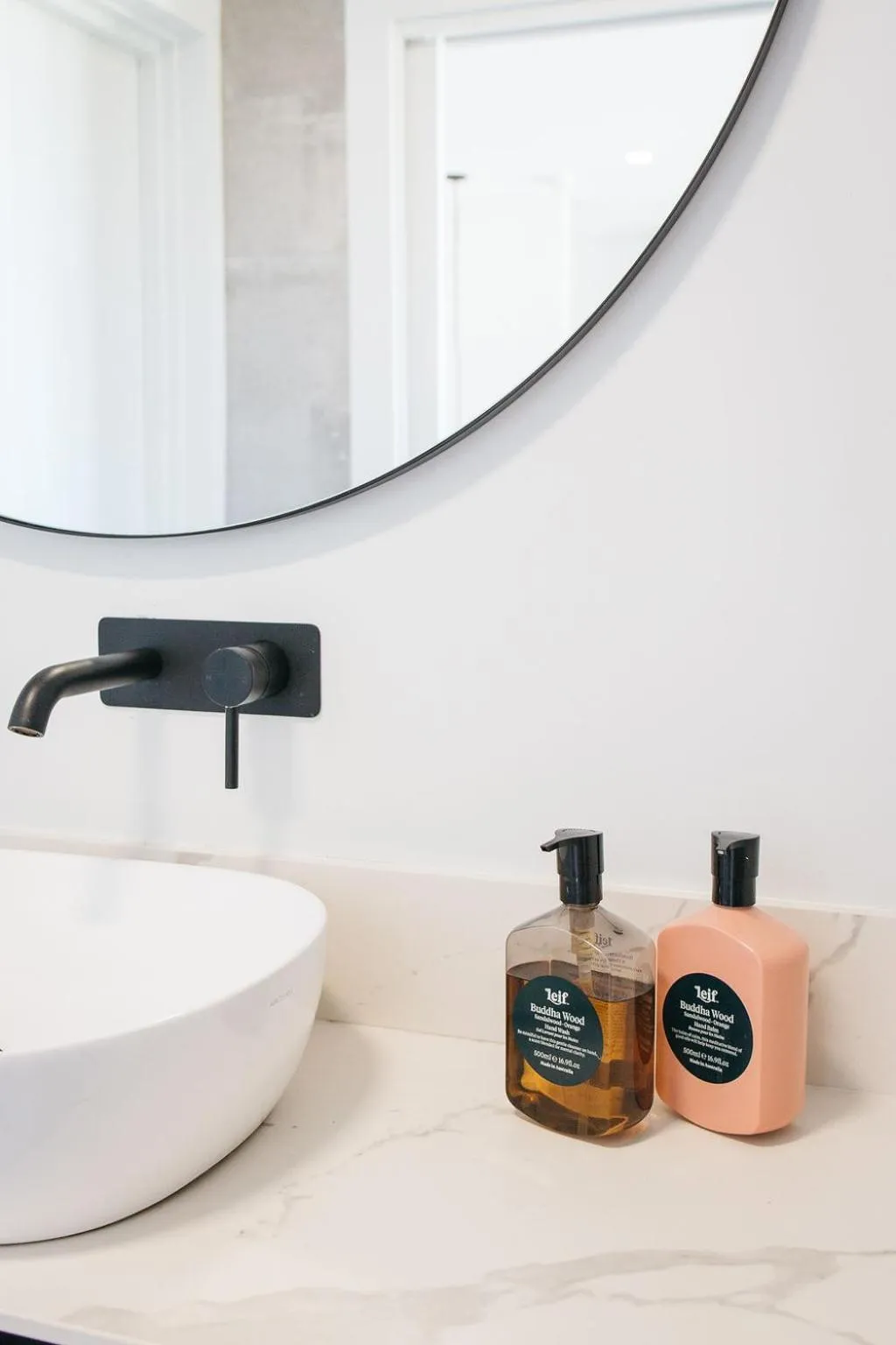 Bathroom in Majuba Country Lodge