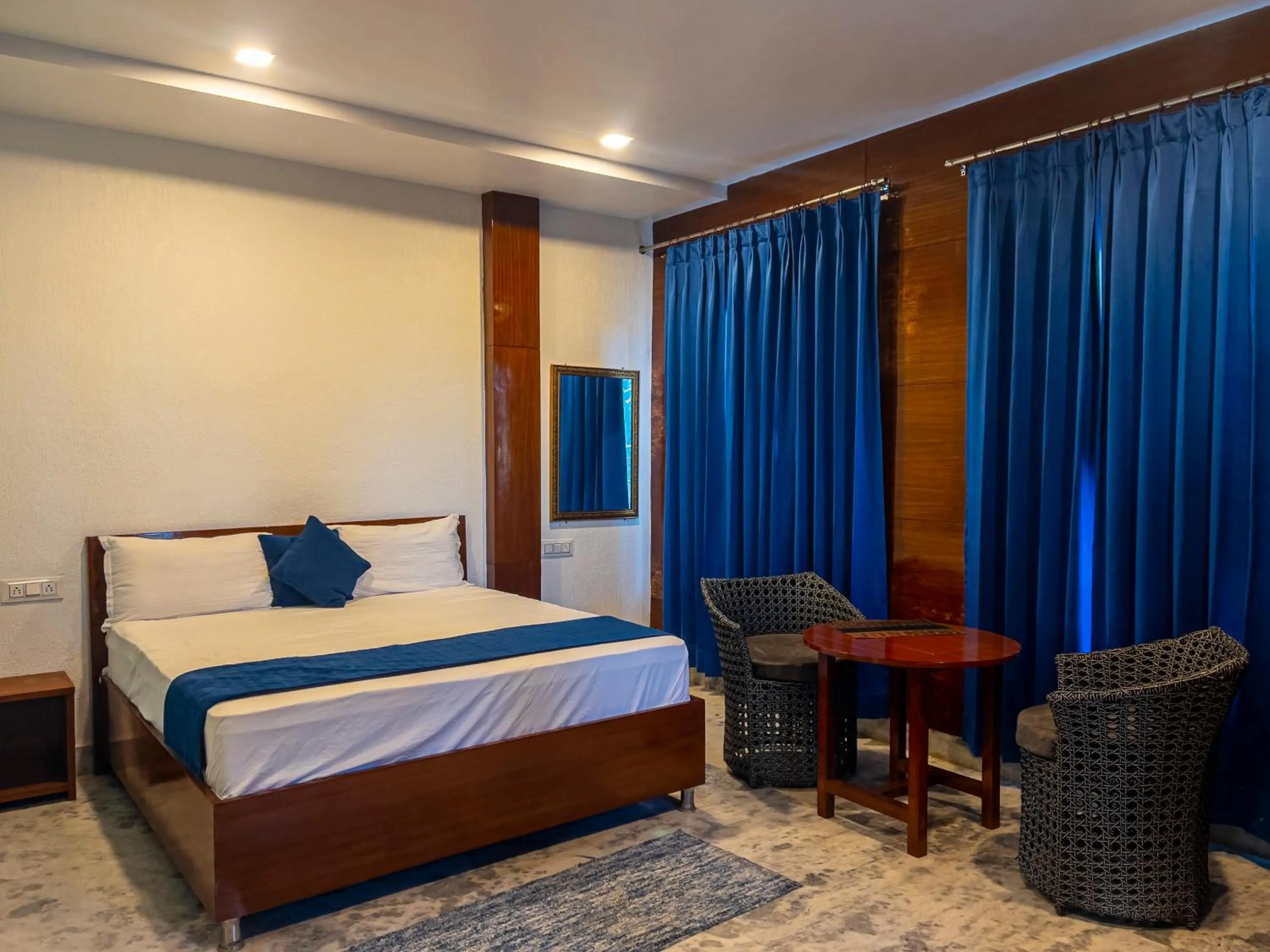 Photo of the whole room, Bed in PinnacleHouse kanatal Uttarakhand