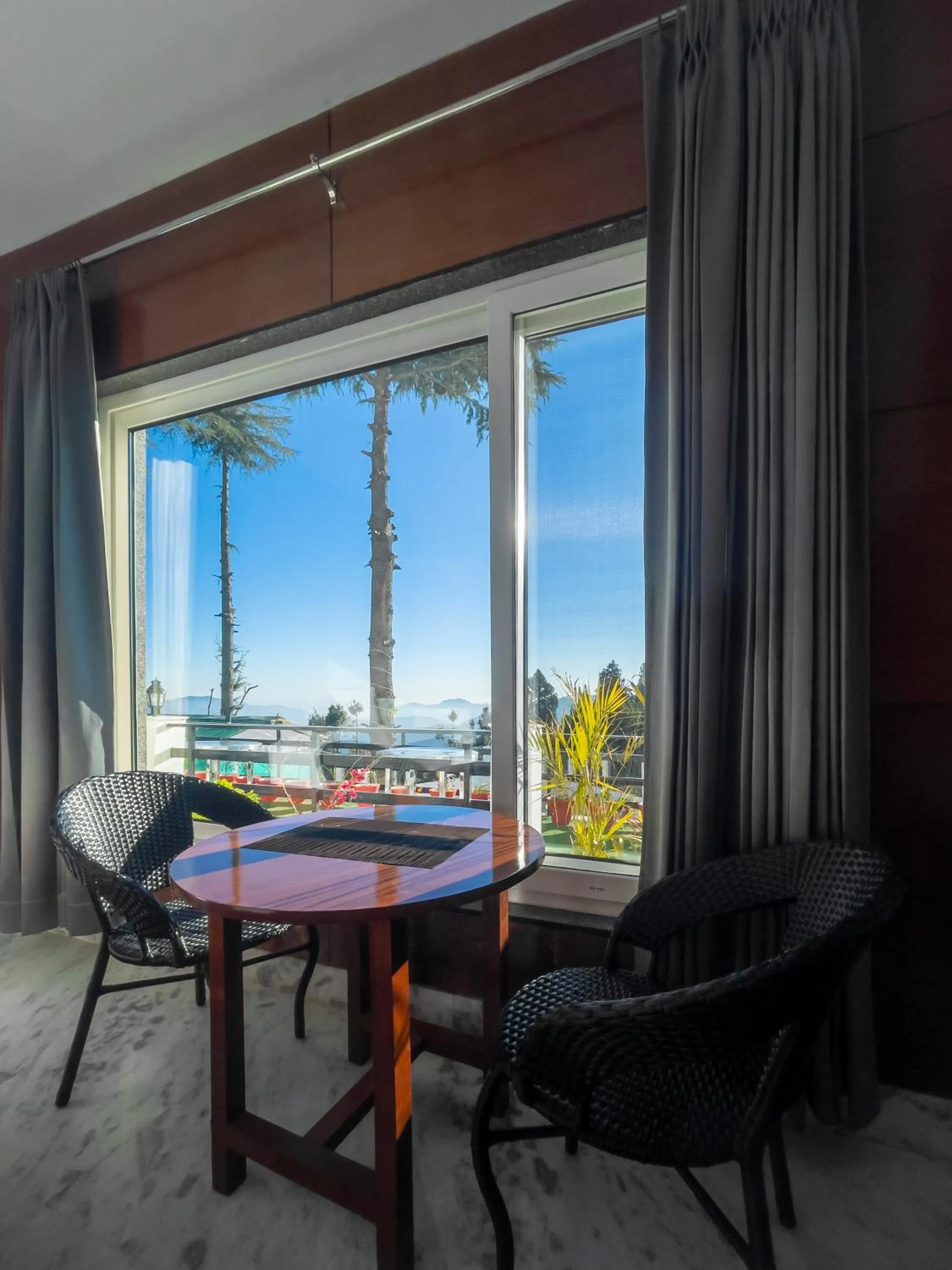 Living room in PinnacleHouse kanatal Uttarakhand