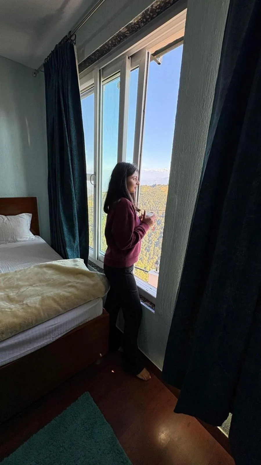 View (from property/room), Bed in PinnacleHouse kanatal Uttarakhand