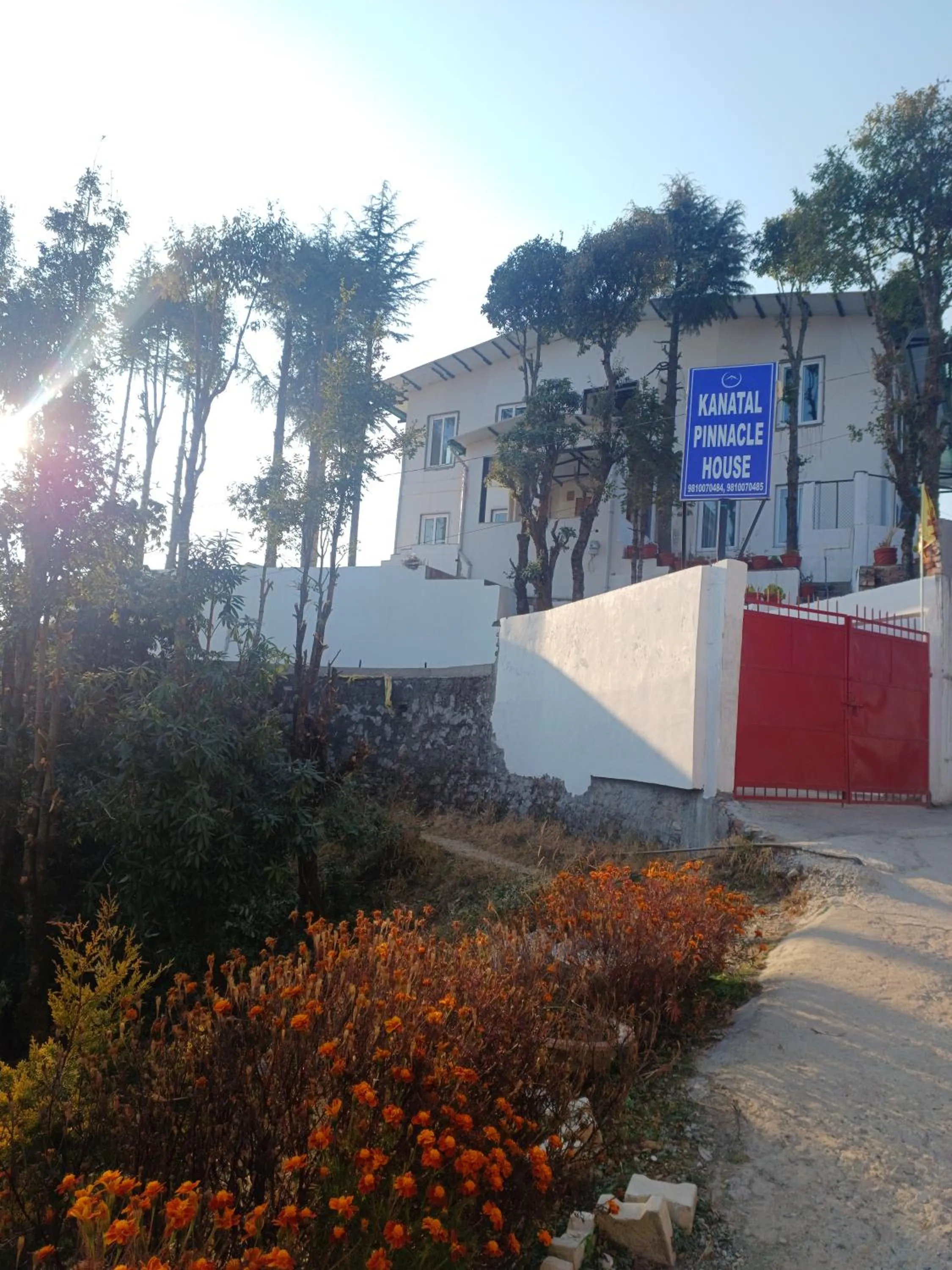 Property building in PinnacleHouse kanatal Uttarakhand