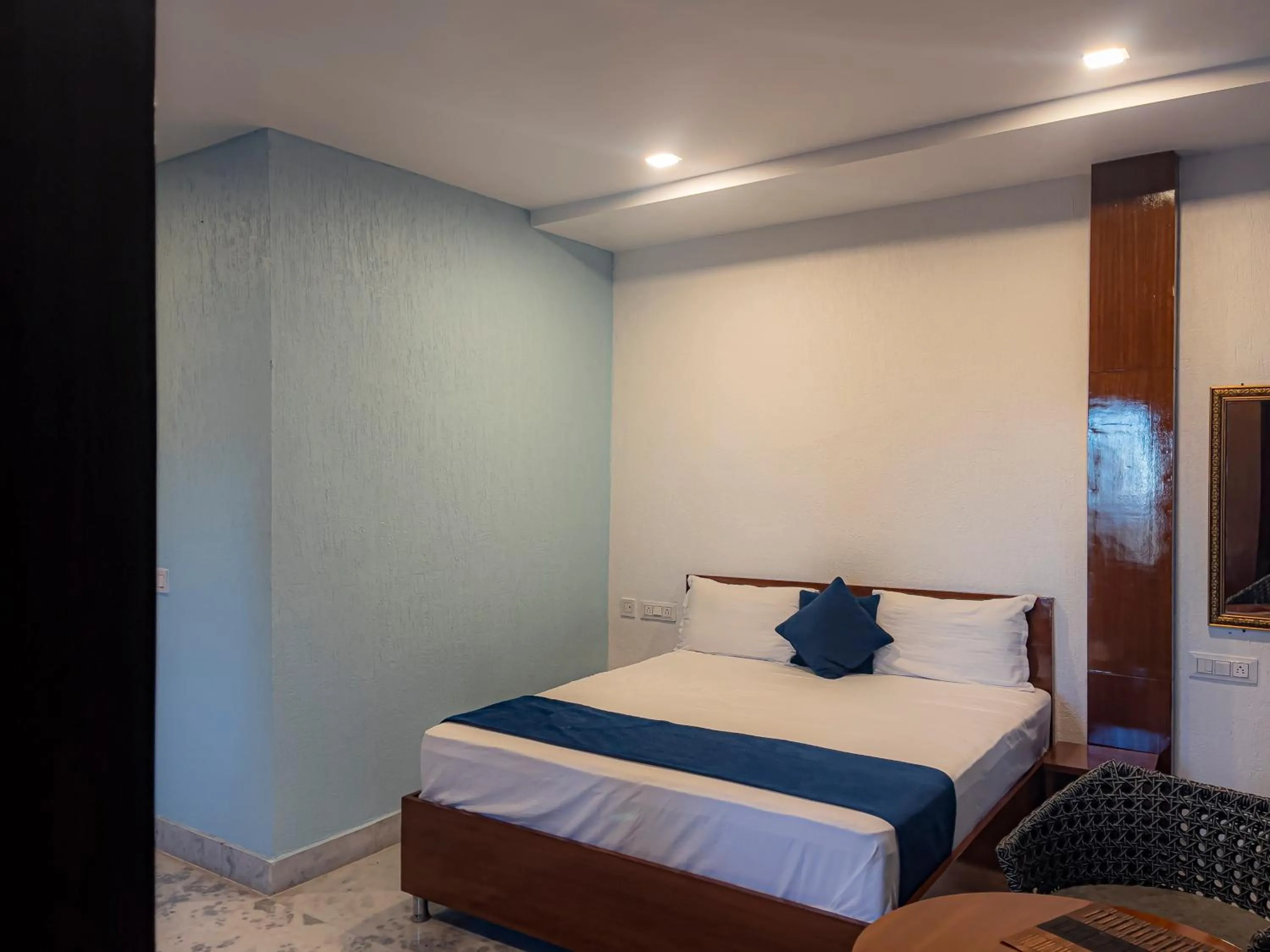 Bed in PinnacleHouse kanatal Uttarakhand