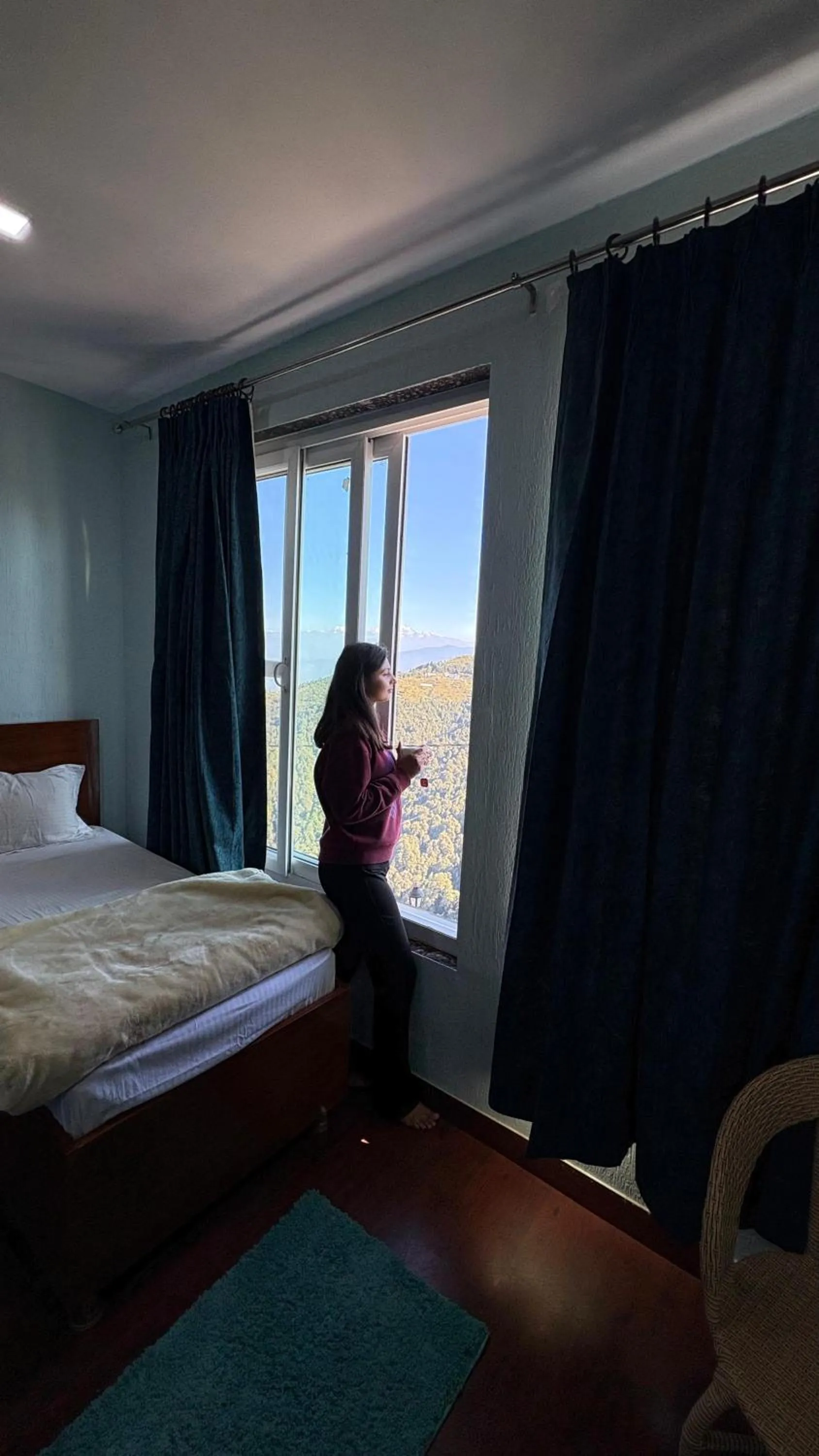 View (from property/room), Bed in PinnacleHouse kanatal Uttarakhand