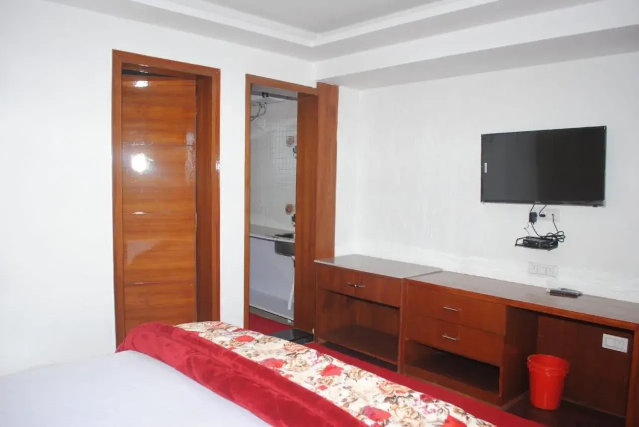 Standard Double Room in PinnacleHouse kanatal Uttarakhand Standard Double Room in PinnacleHouse kanatal Uttarakhand