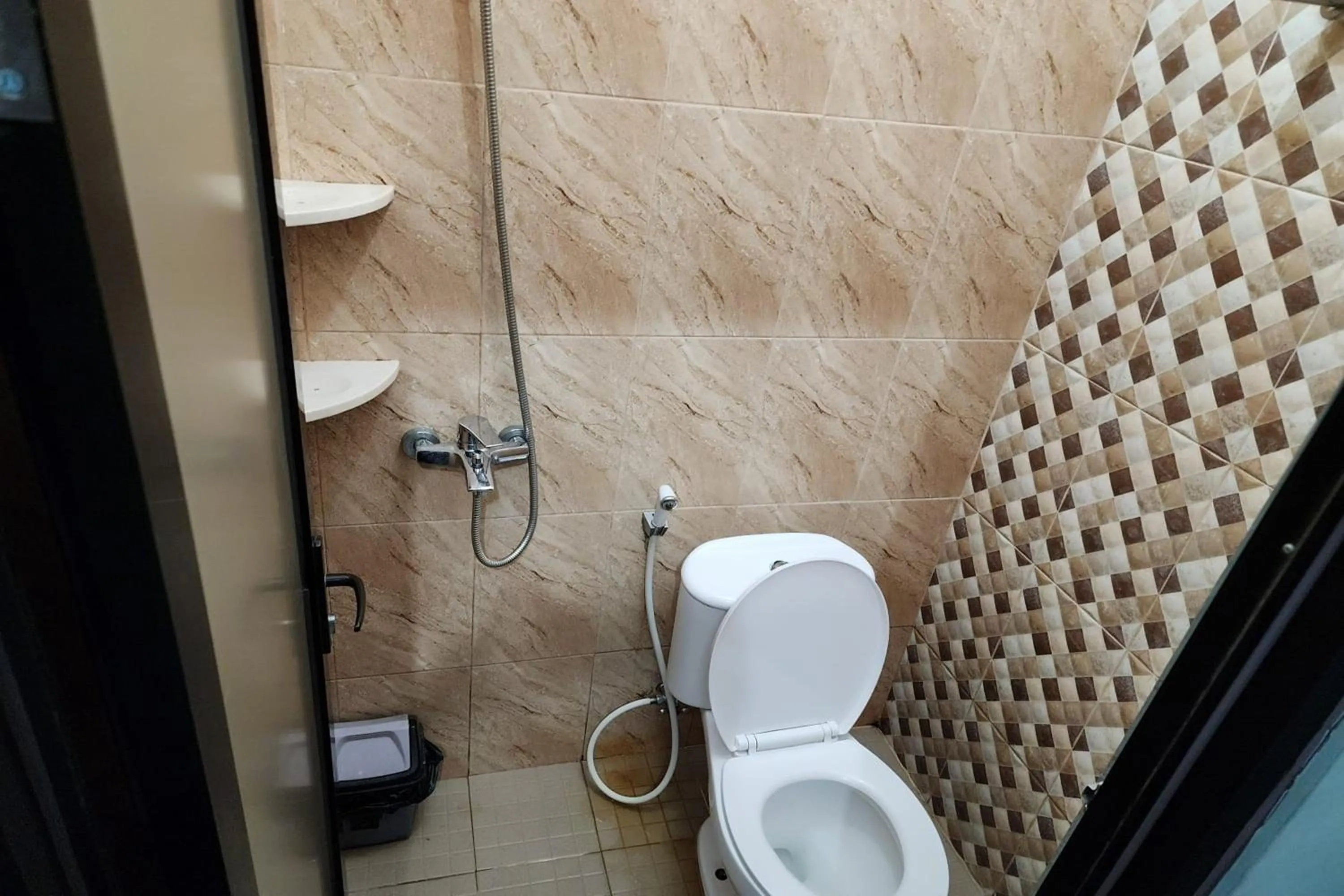 Toilet in BARADA ROOMS