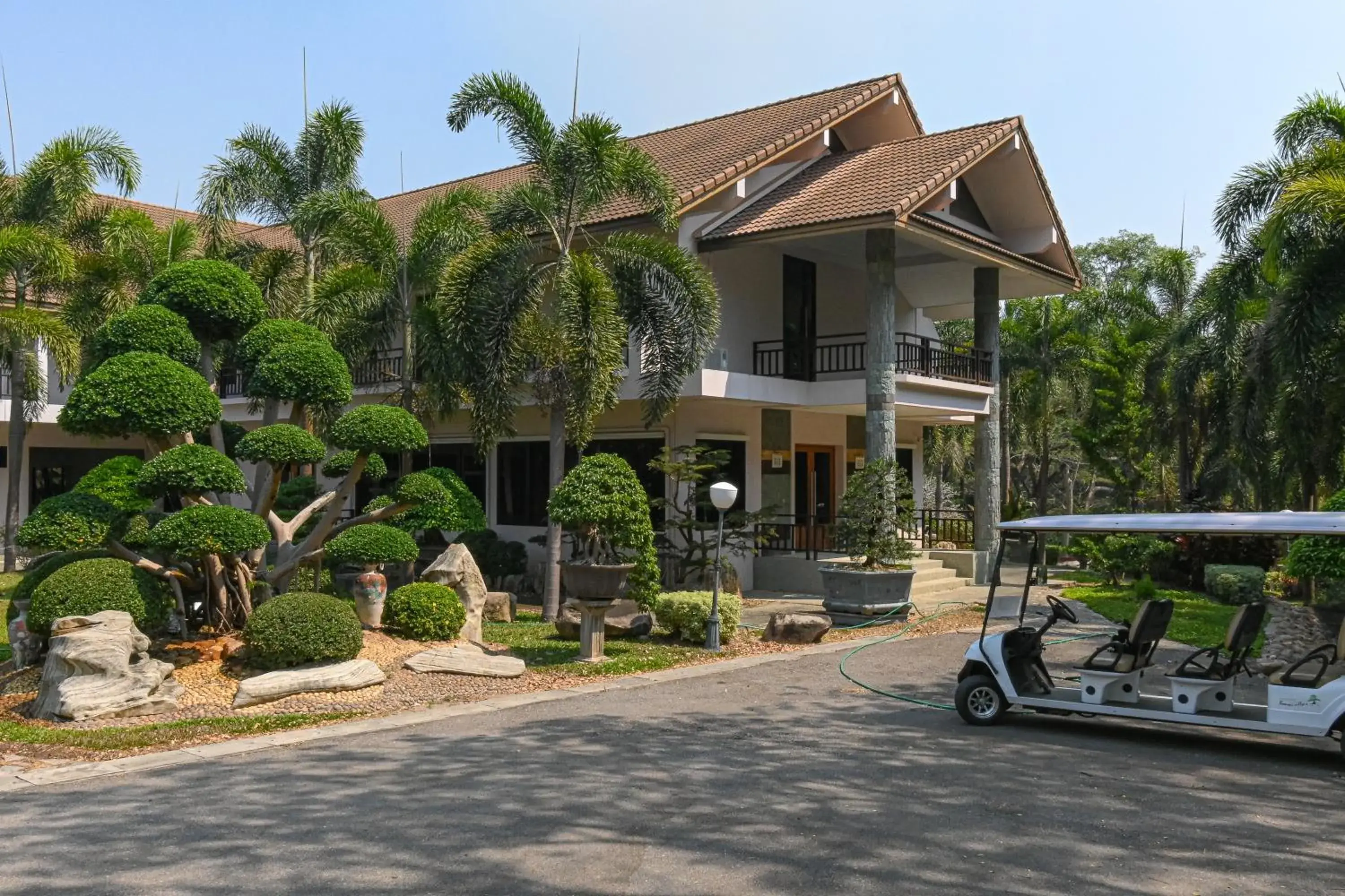 Property building in Suanphung Bonsai Village Property building in Suanphung Bonsai Village