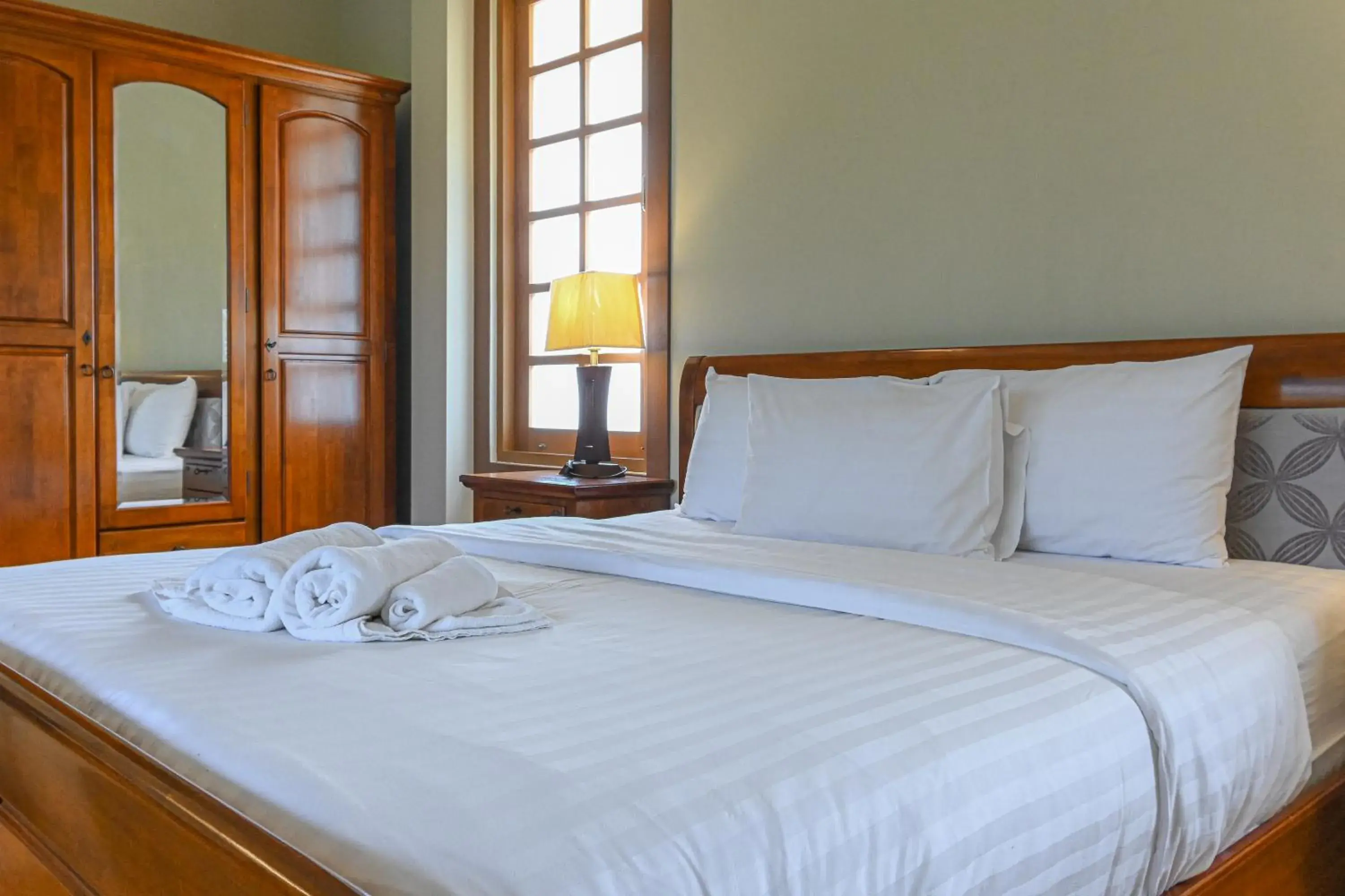 Bed in Suanphung Bonsai Village Bed in Suanphung Bonsai Village