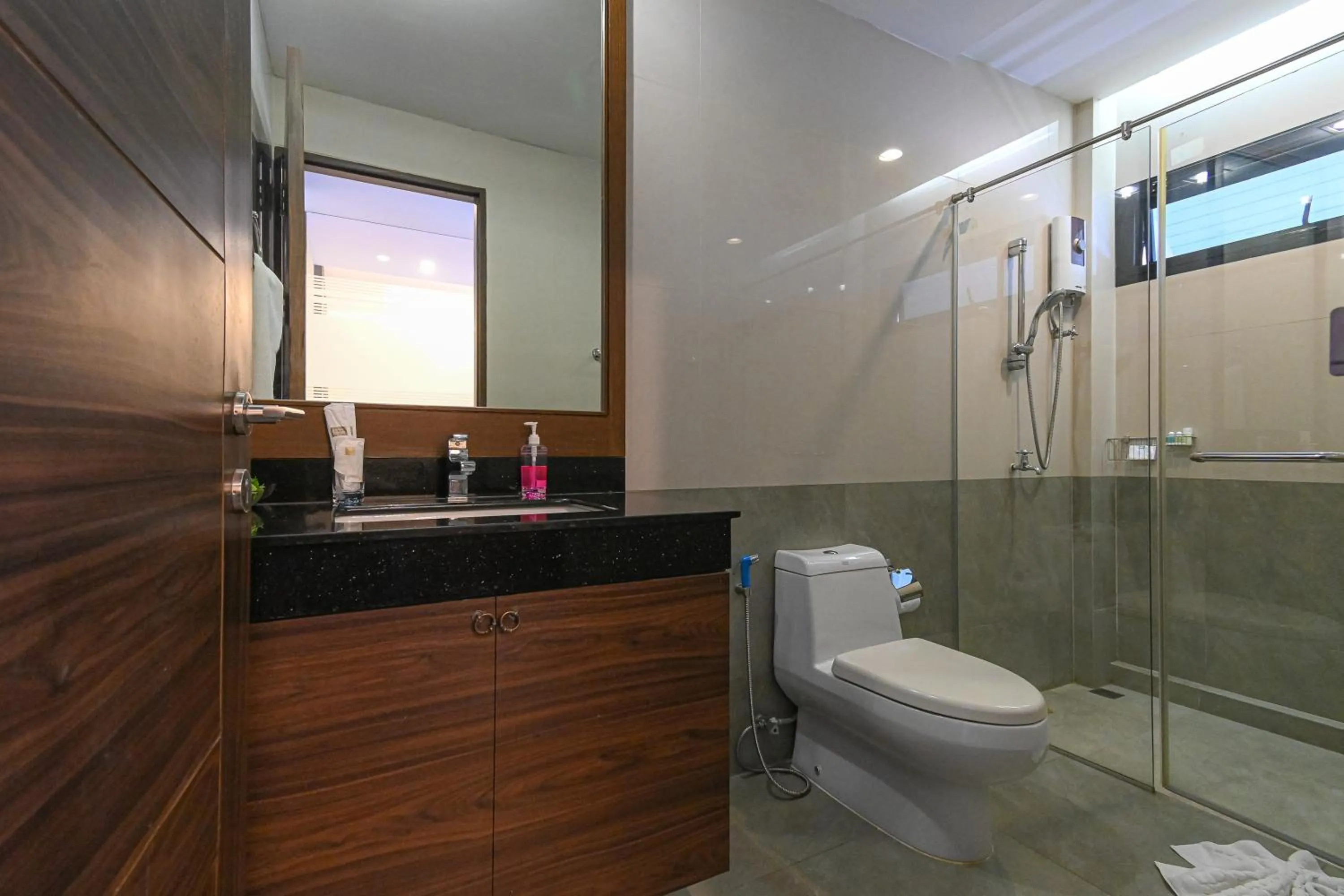 Bathroom in Suanphung Bonsai Village