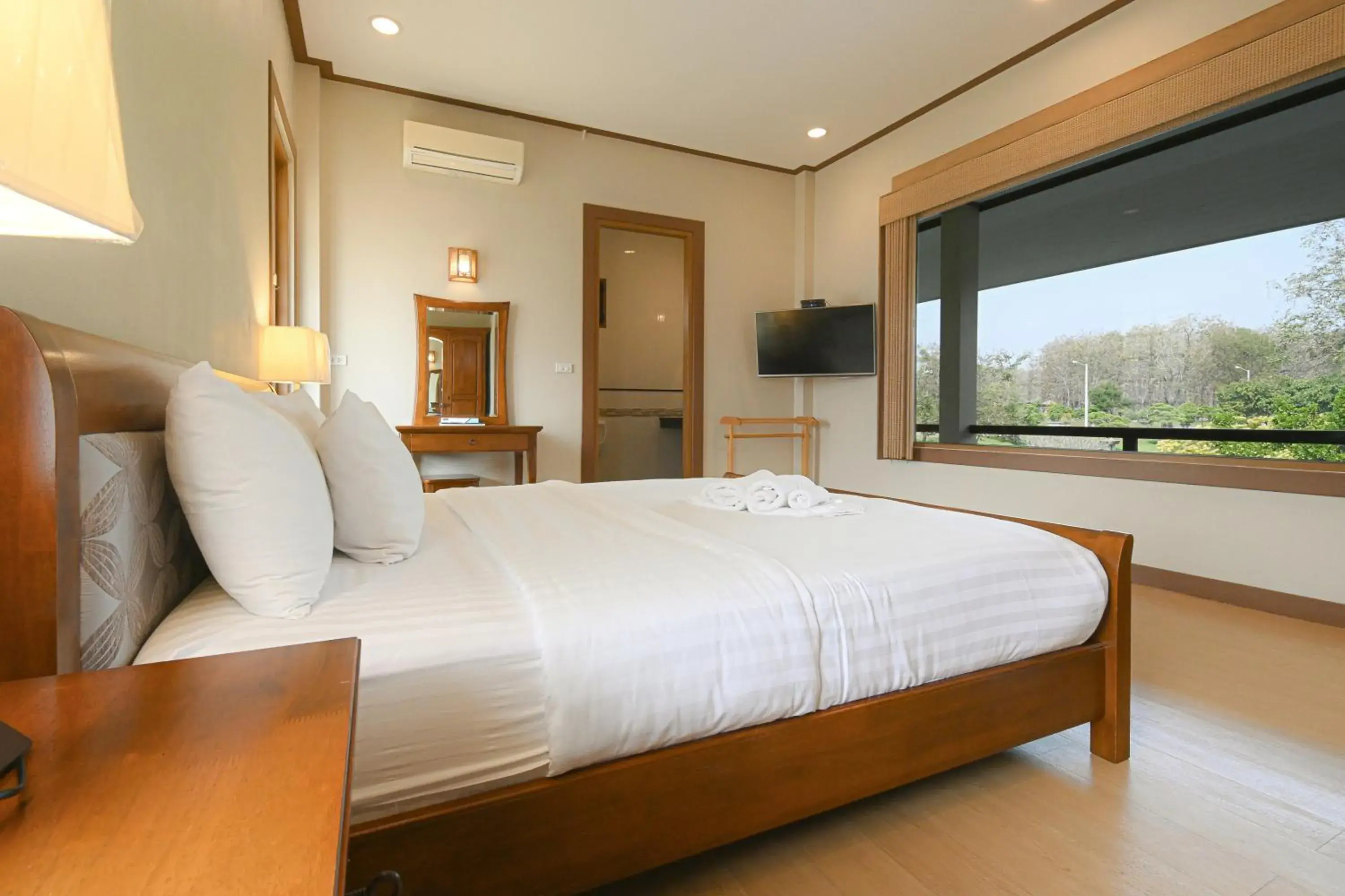 Bed in Suanphung Bonsai Village Bed in Suanphung Bonsai Village