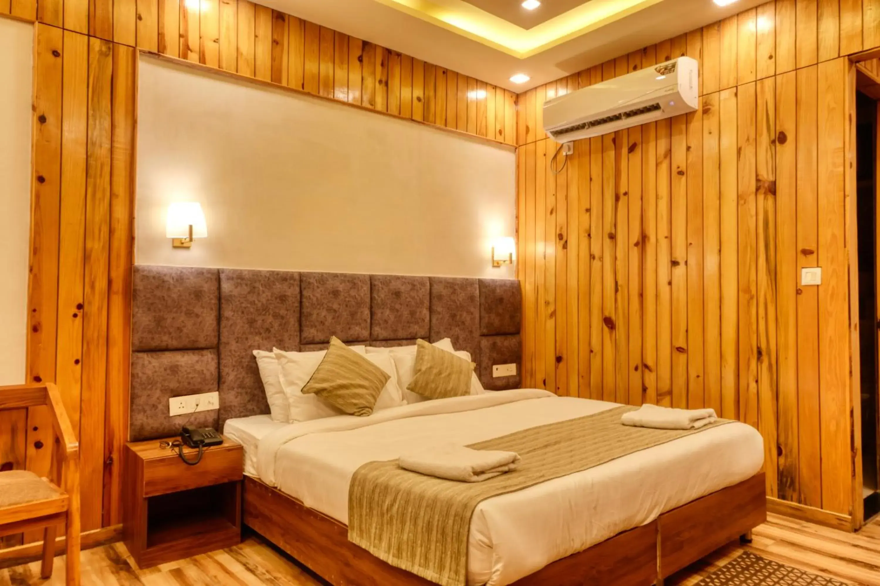 Bed in Qcent Woods Resort & Spa, Rishikesh Bed in Qcent Woods Resort & Spa, Rishikesh