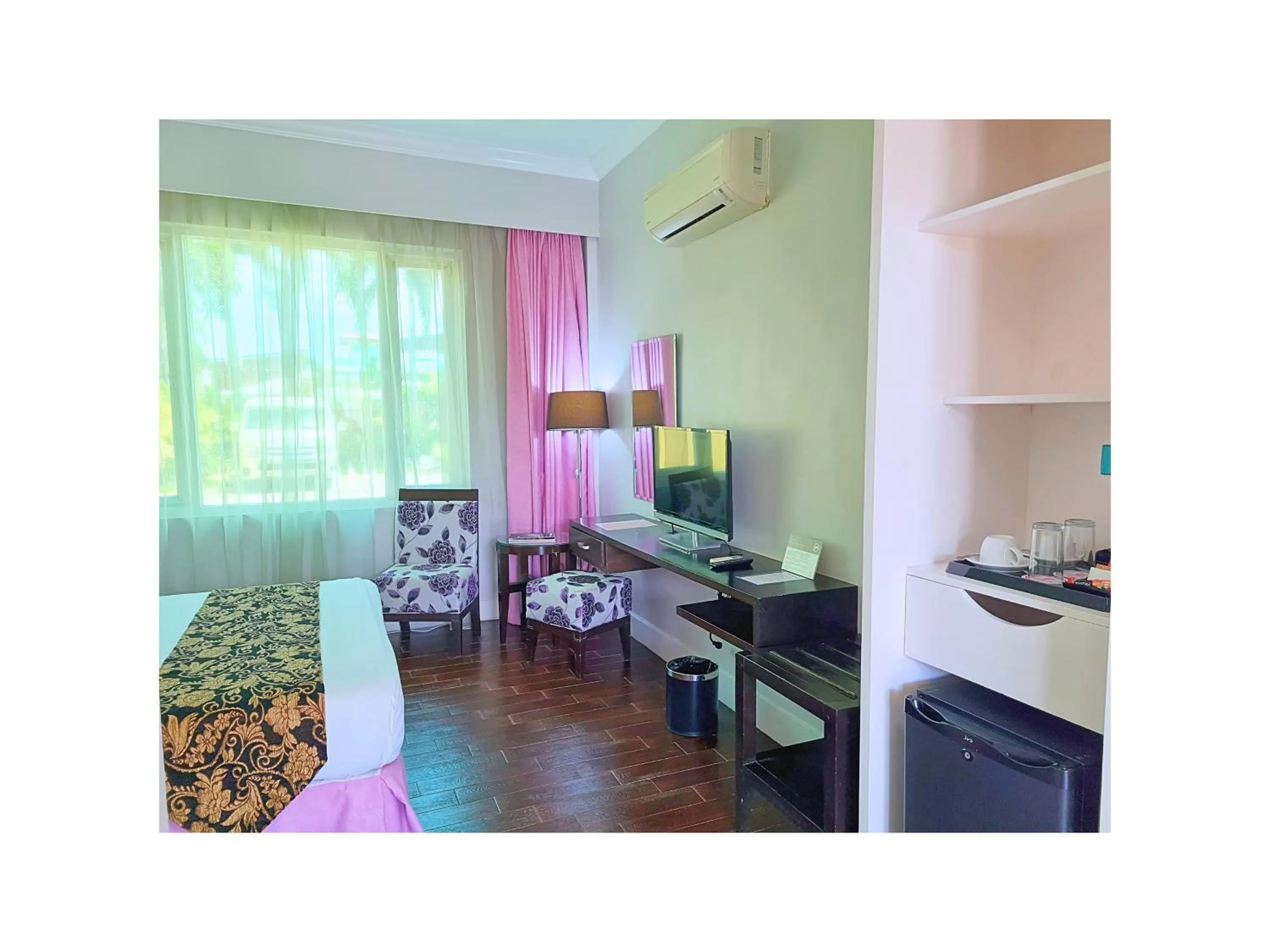 minibar in Fiesta Garden Hotel